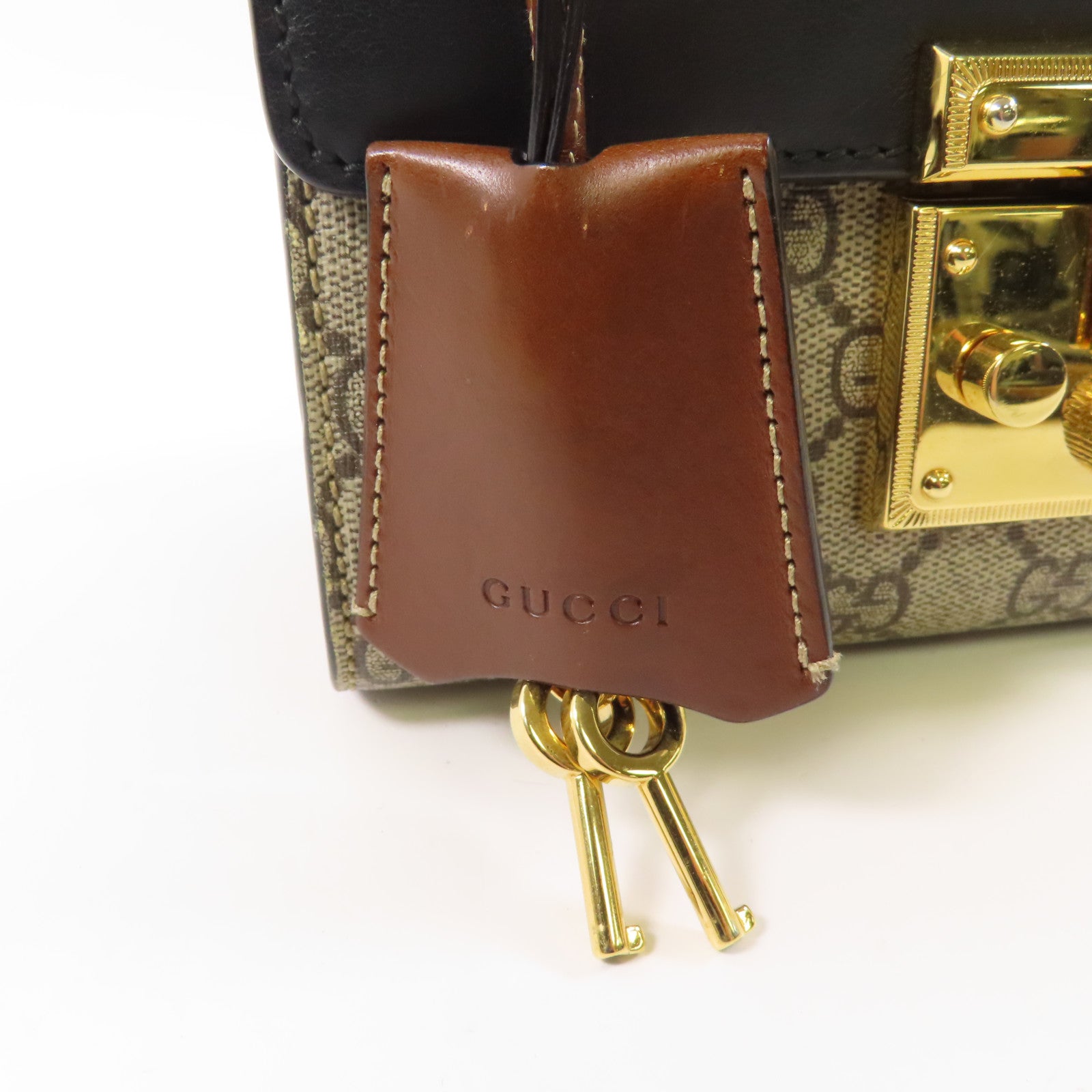GUCCI 塗層帆布Chain Shoulder金扣鏈帶肩背袋