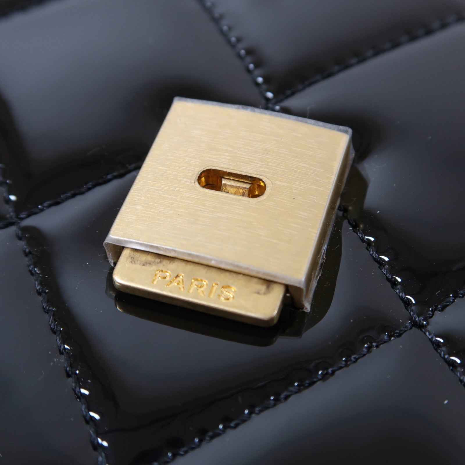 CHANEL 【激減優惠】菱格漆皮皮革Top Handle Flap金扣手挽肩背兩用袋黑色