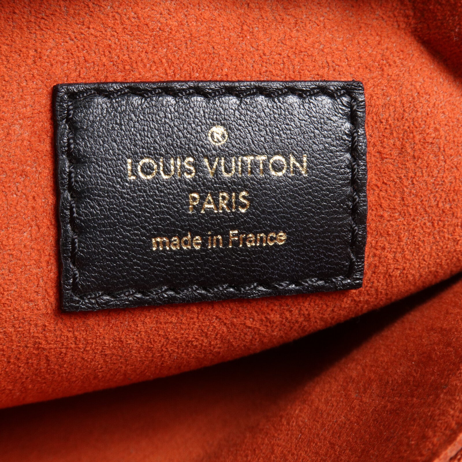 LOUIS VUITTON Monogram Embossed Coussin BB鏈帶手挽肩背兩用袋