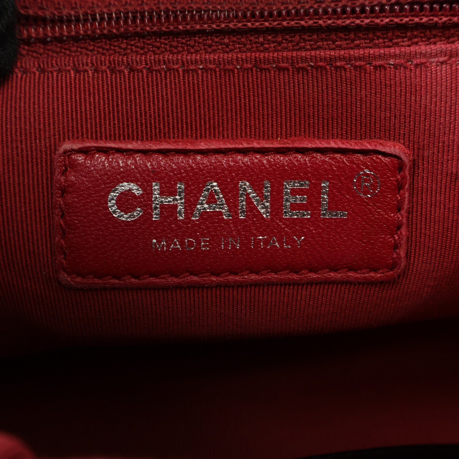 CHANEL 牛皮皮革Gabrielle Small鏈帶肩背袋