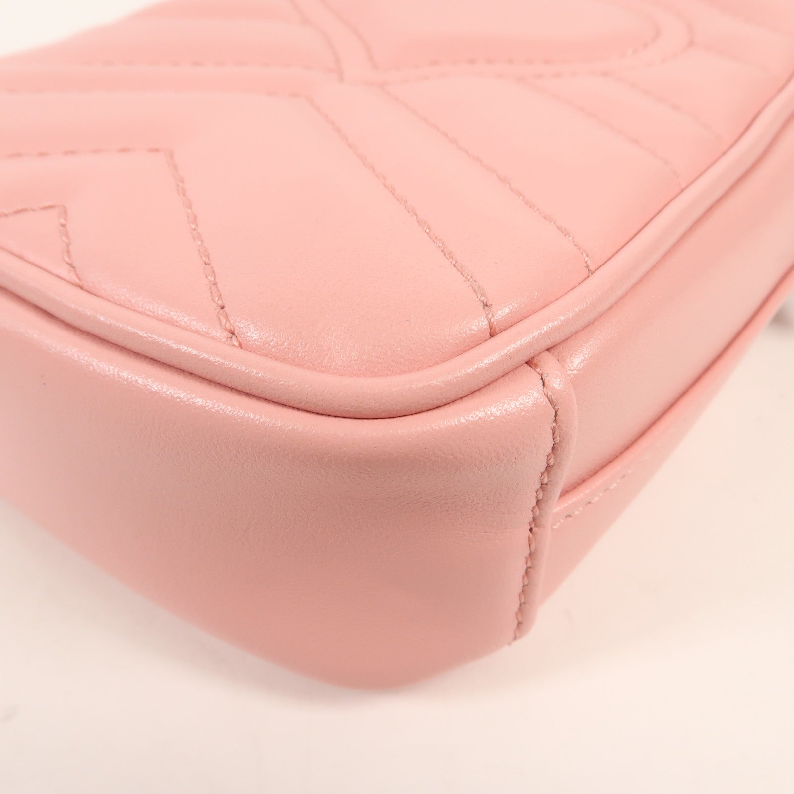 GUCCI 牛皮皮革GG Marmont銀扣鏈帶肩背袋