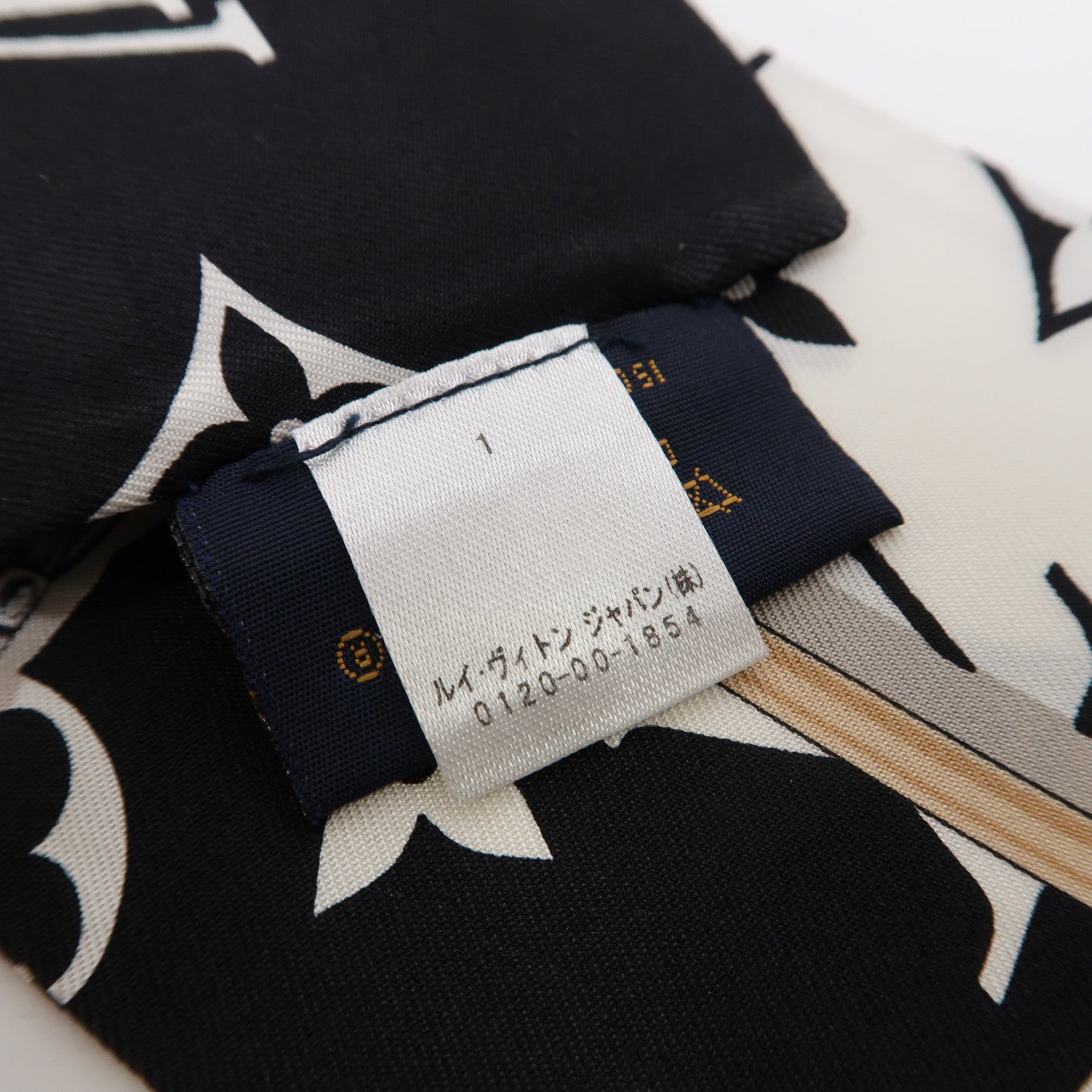 LOUIS VUITTON 絲質Scarf絲巾黑色/白色
