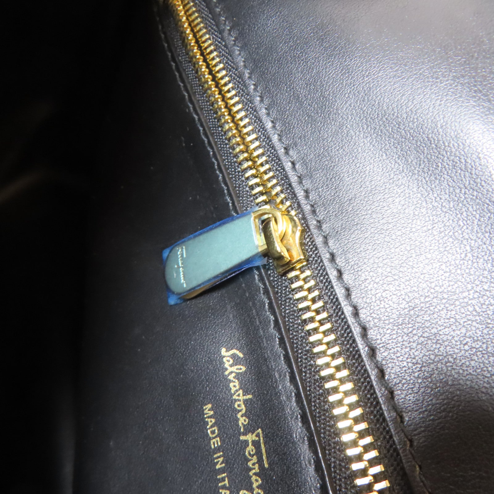 Salvatore Ferragamo 牛皮皮革2 Way Chain Shoulder Bag金扣鏈帶手挽肩背兩用袋黑色