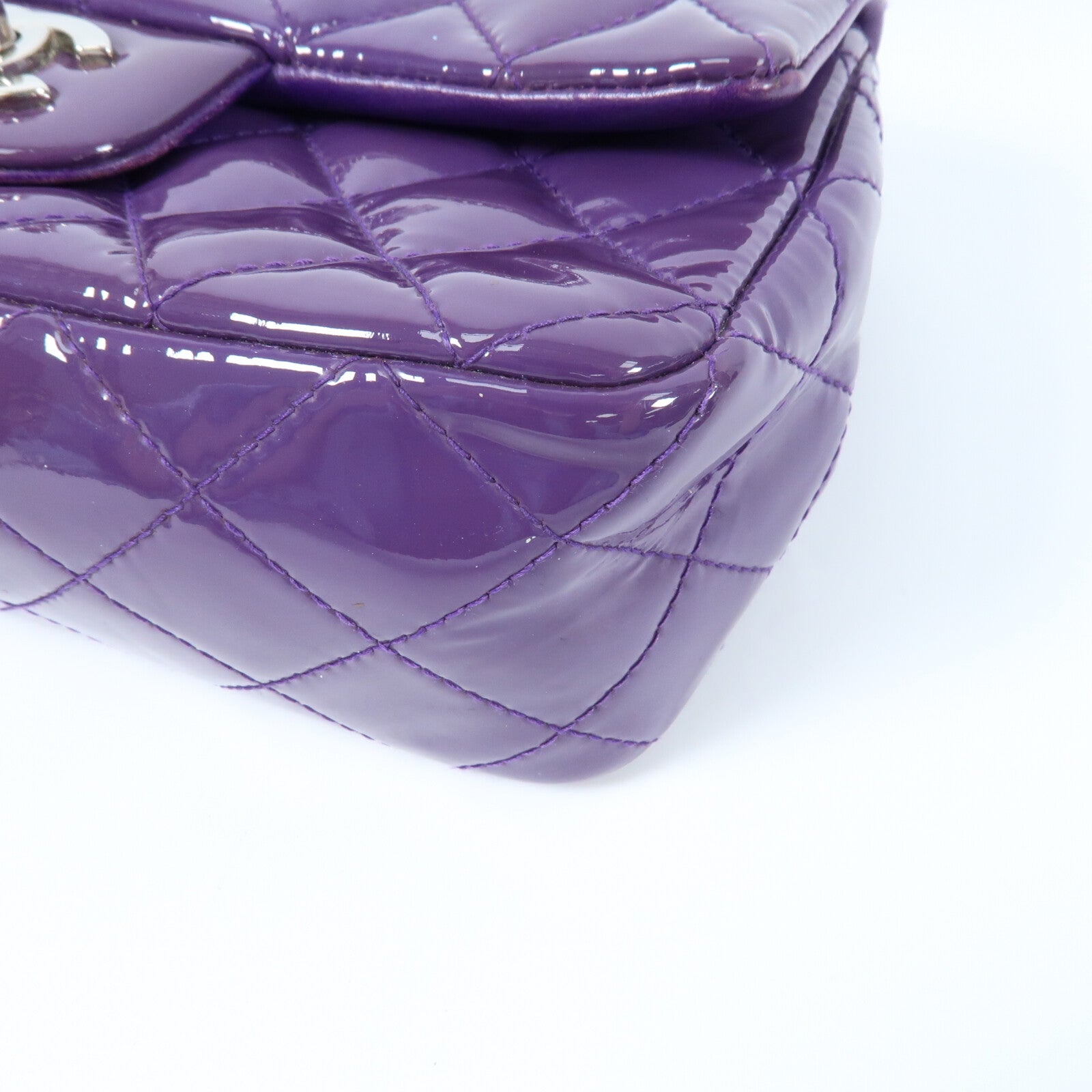 CHANEL 漆皮皮革Mini Classic 20銀扣鏈帶肩背袋