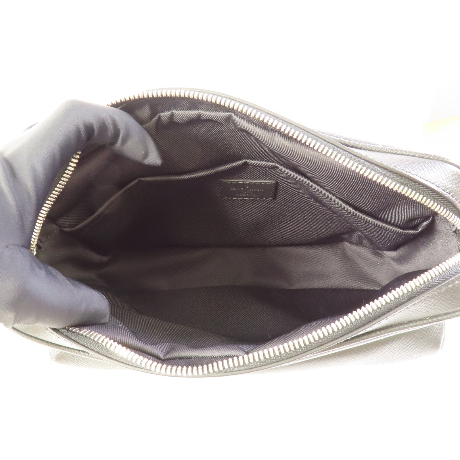 LOUIS VUITTON LV Outdoor Messenger Shoulder Bag M30233 Monogram Eclipse Black