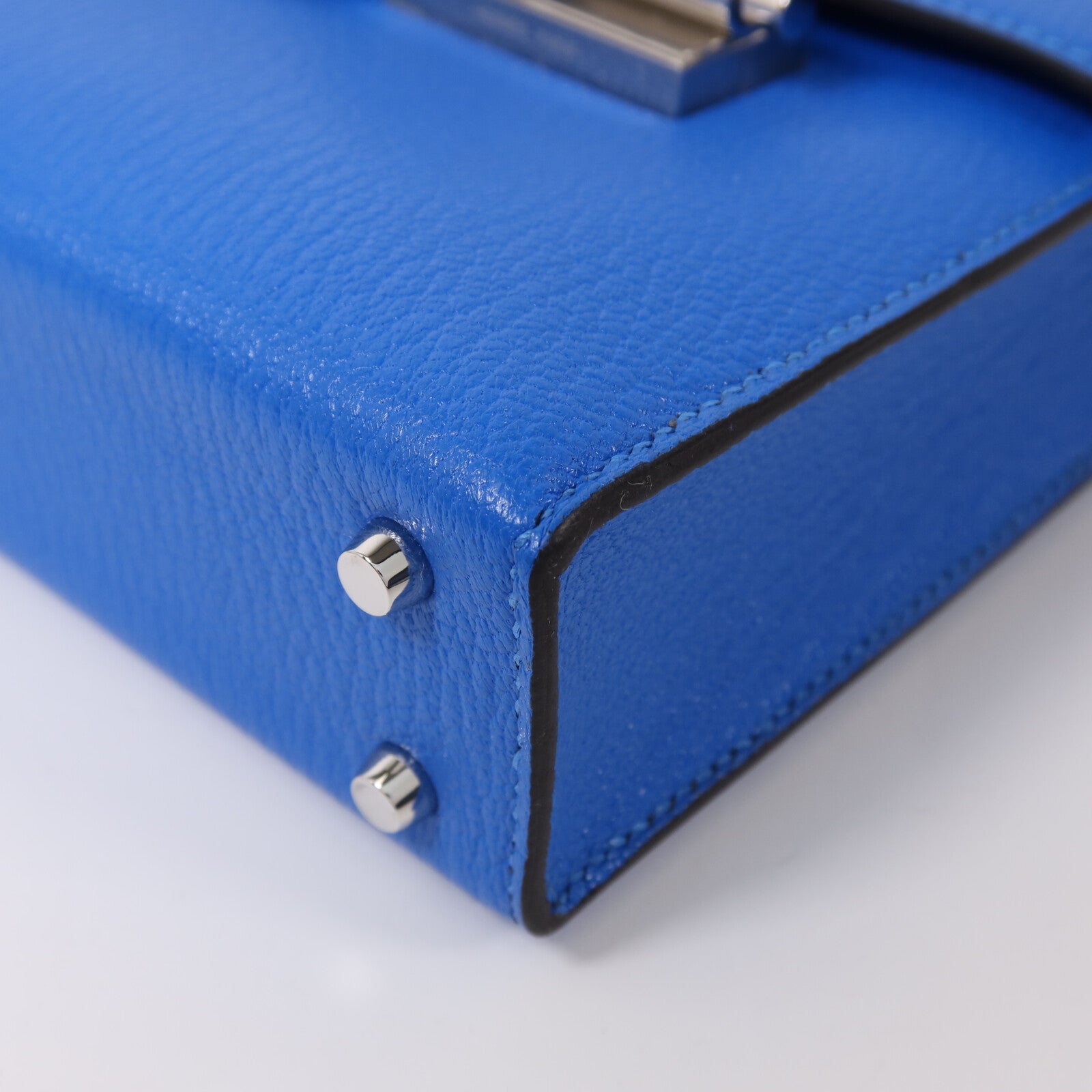 HERMES Chevre皮革Verrou Mini銀扣鏈帶肩背袋Blue Hydra