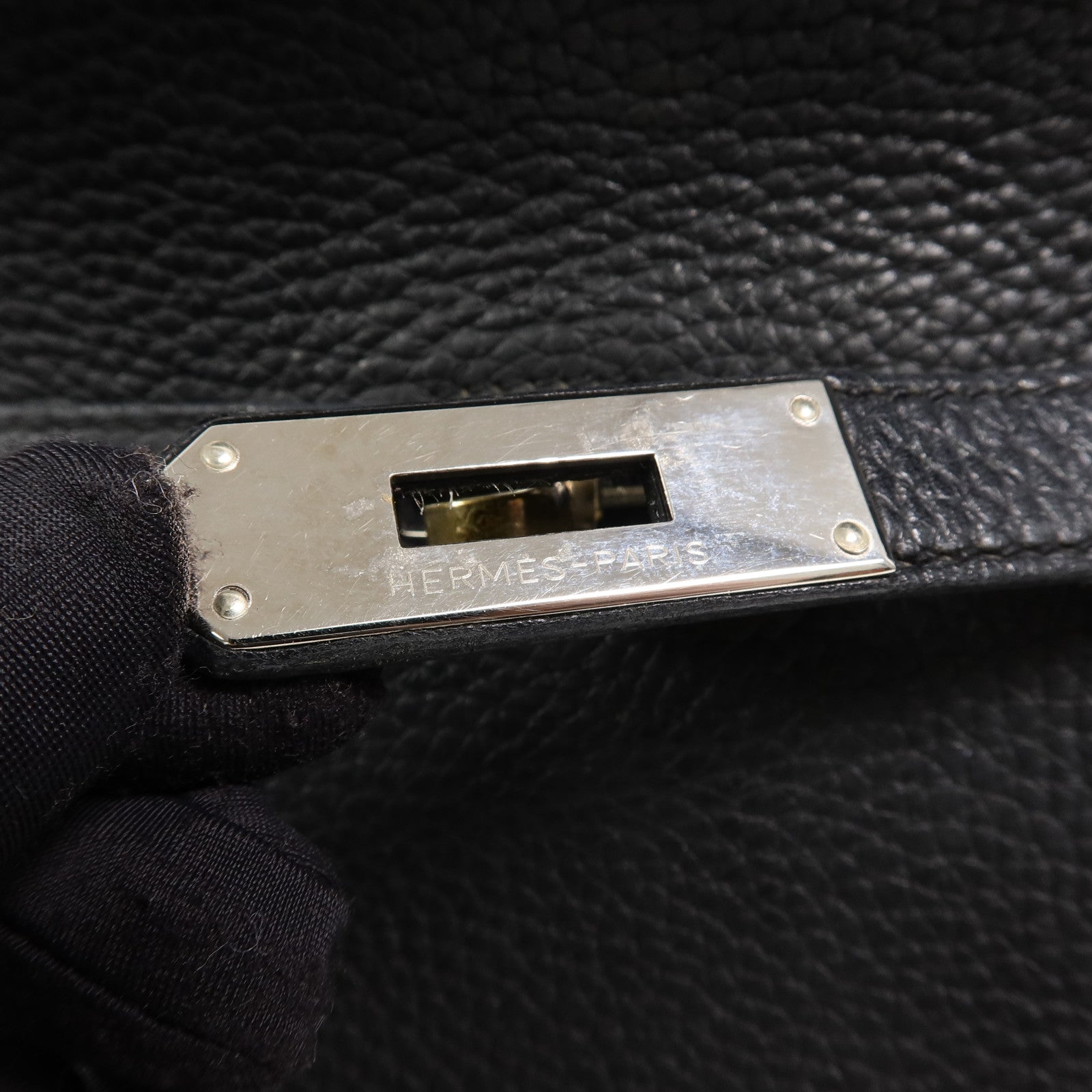 HERMES Togo皮革Jypsiere 28肩背袋Noir