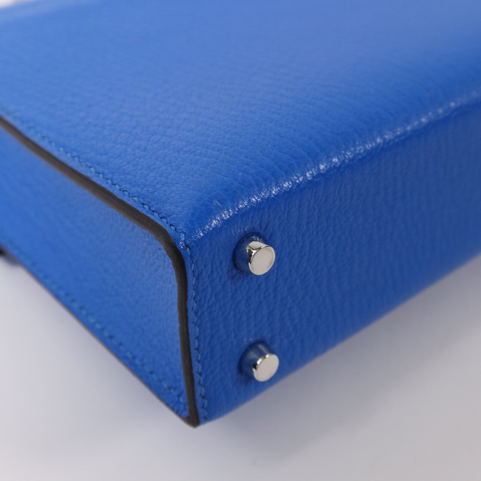 HERMES Chevre皮革Verrou Mini銀扣鏈帶肩背袋Blue Hydra