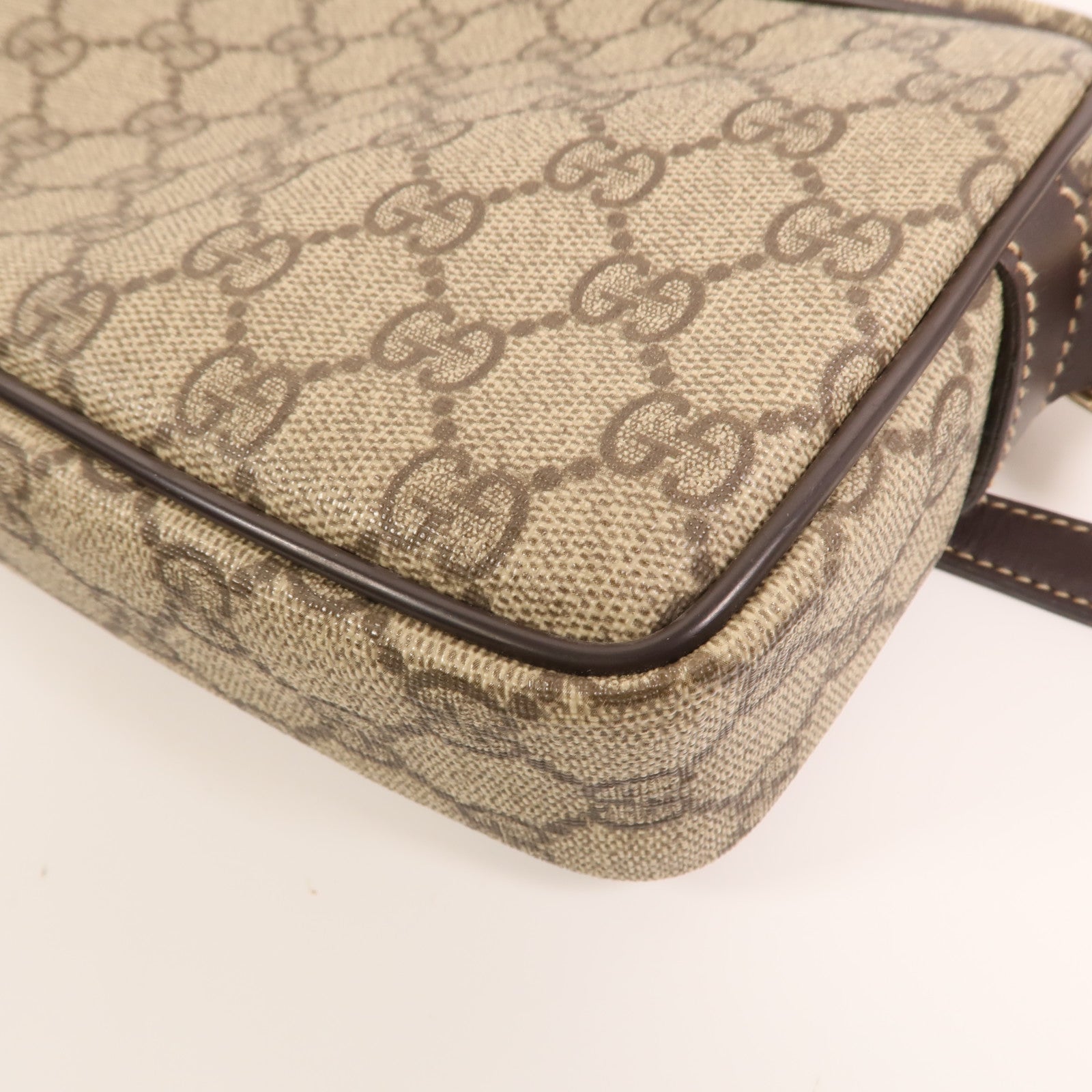 GUCCI GG帆布Shoulder Bag金扣肩背袋