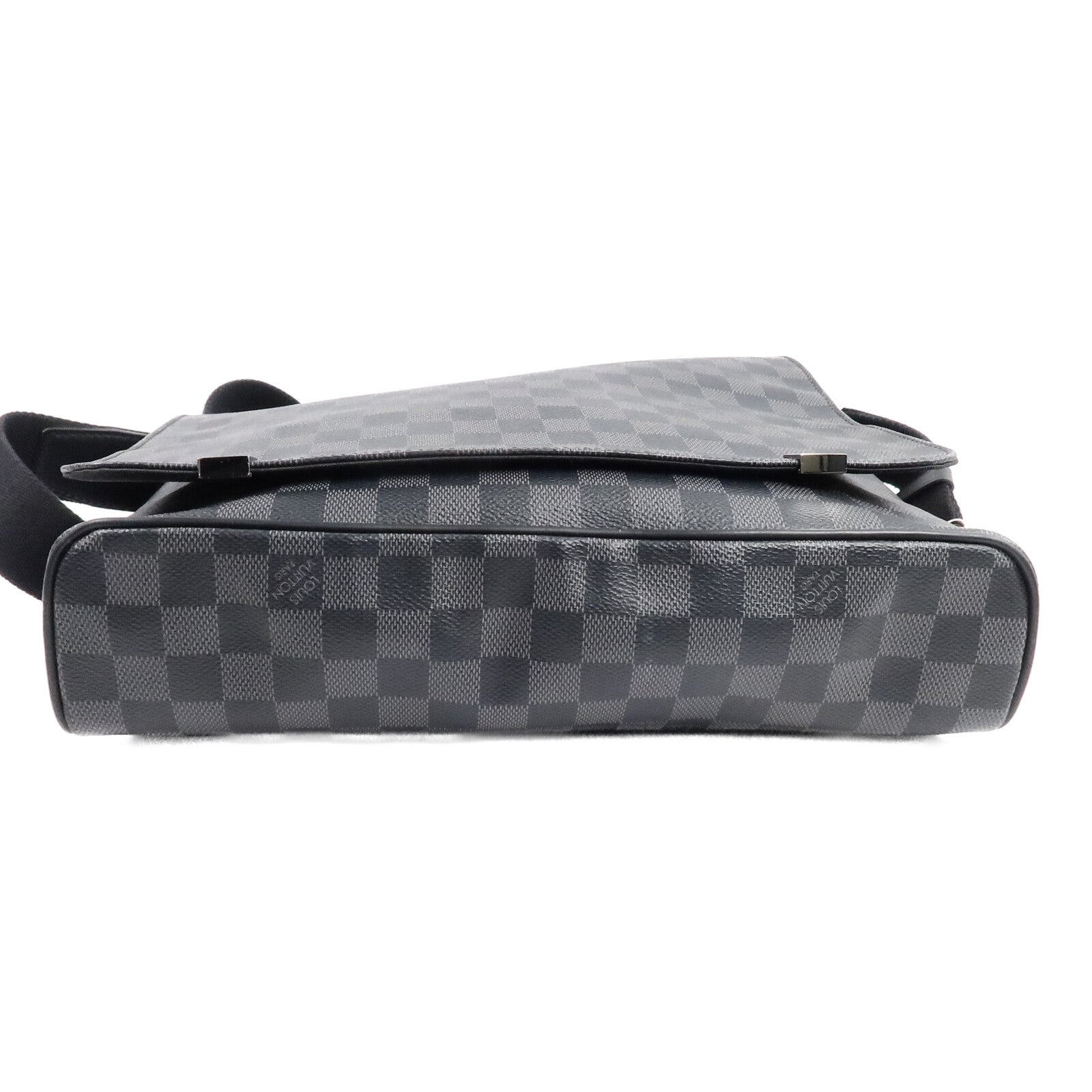 LOUIS VUITTON Damier Graphite District MM肩背袋