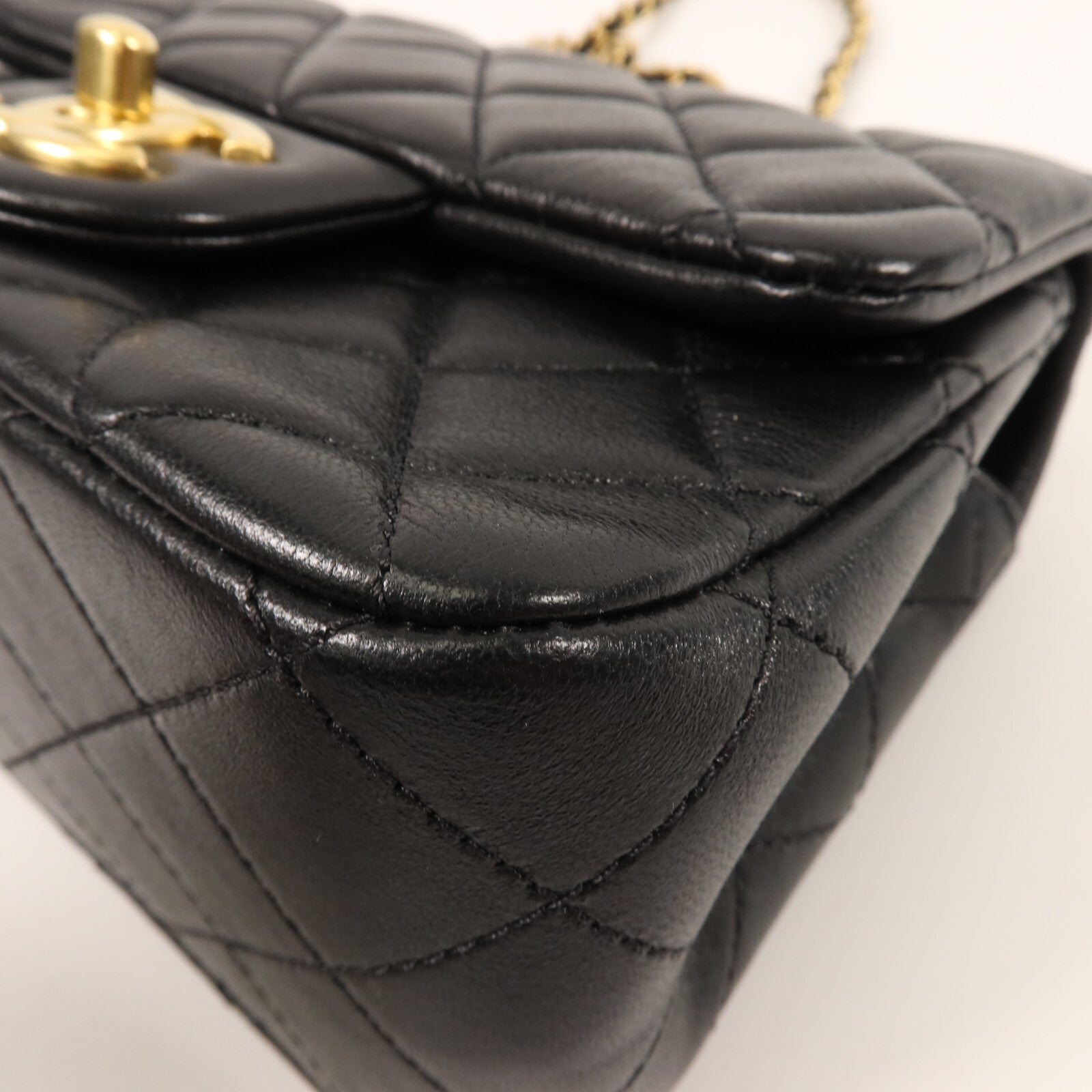 CHANEL 羊皮皮革Mini Classic Flap Bag鏈帶肩背袋