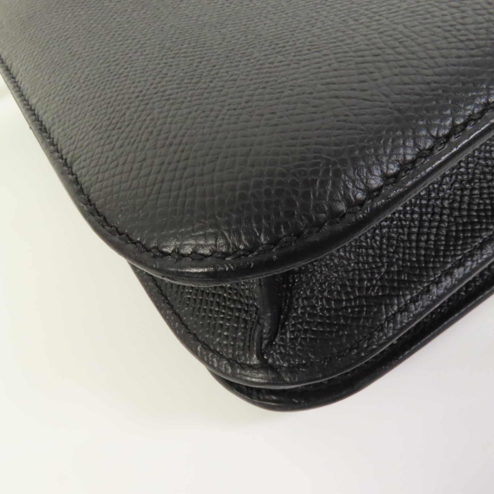 HERMES Epsom皮革Constance 24金扣肩背袋Noir