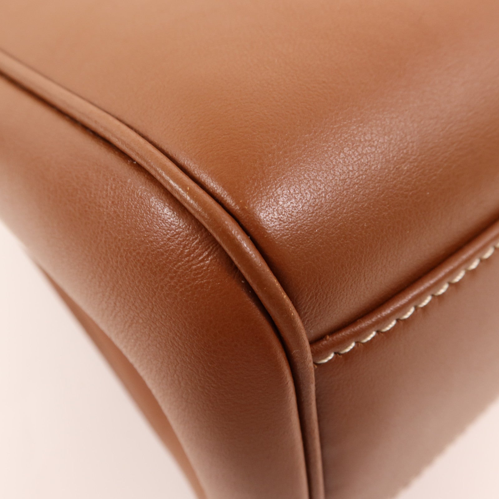 CELINE 牛皮皮革Teen Soft 16金扣肩背袋