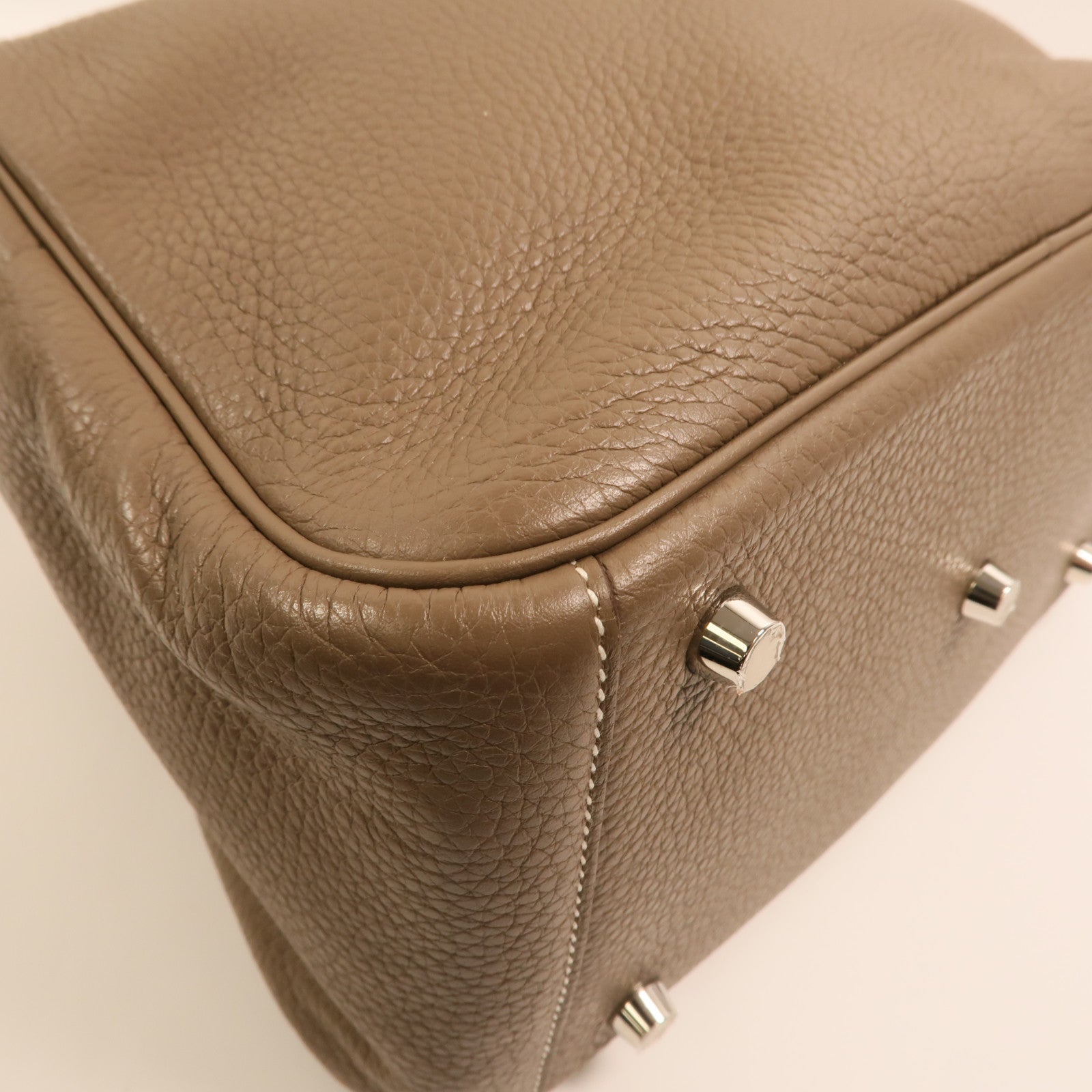 HERMES Clemence皮革Lindy 26銀扣手挽肩背兩用袋Etoupe