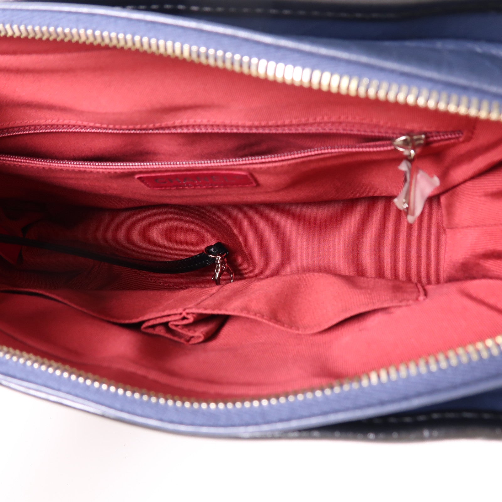 CHANEL 牛皮皮革Gabrielle鏈帶肩背袋