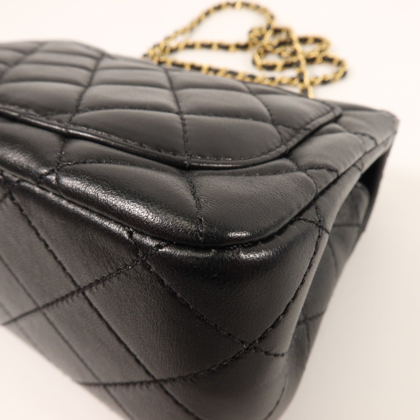 CHANEL 羊皮皮革Mini Classic Flap Bag鏈帶肩背袋