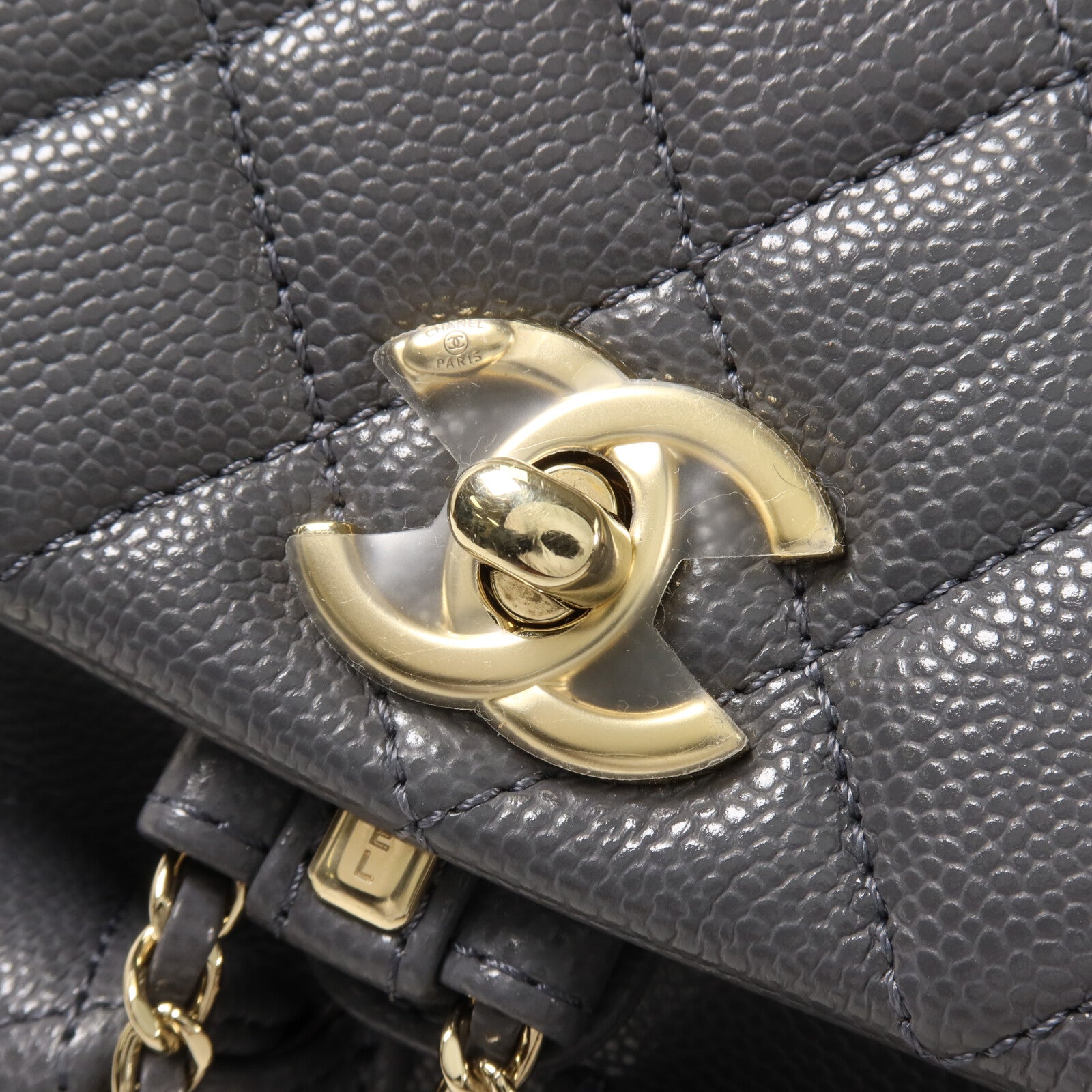 CHANEL 牛皮皮革Duma Mini鏈帶背包