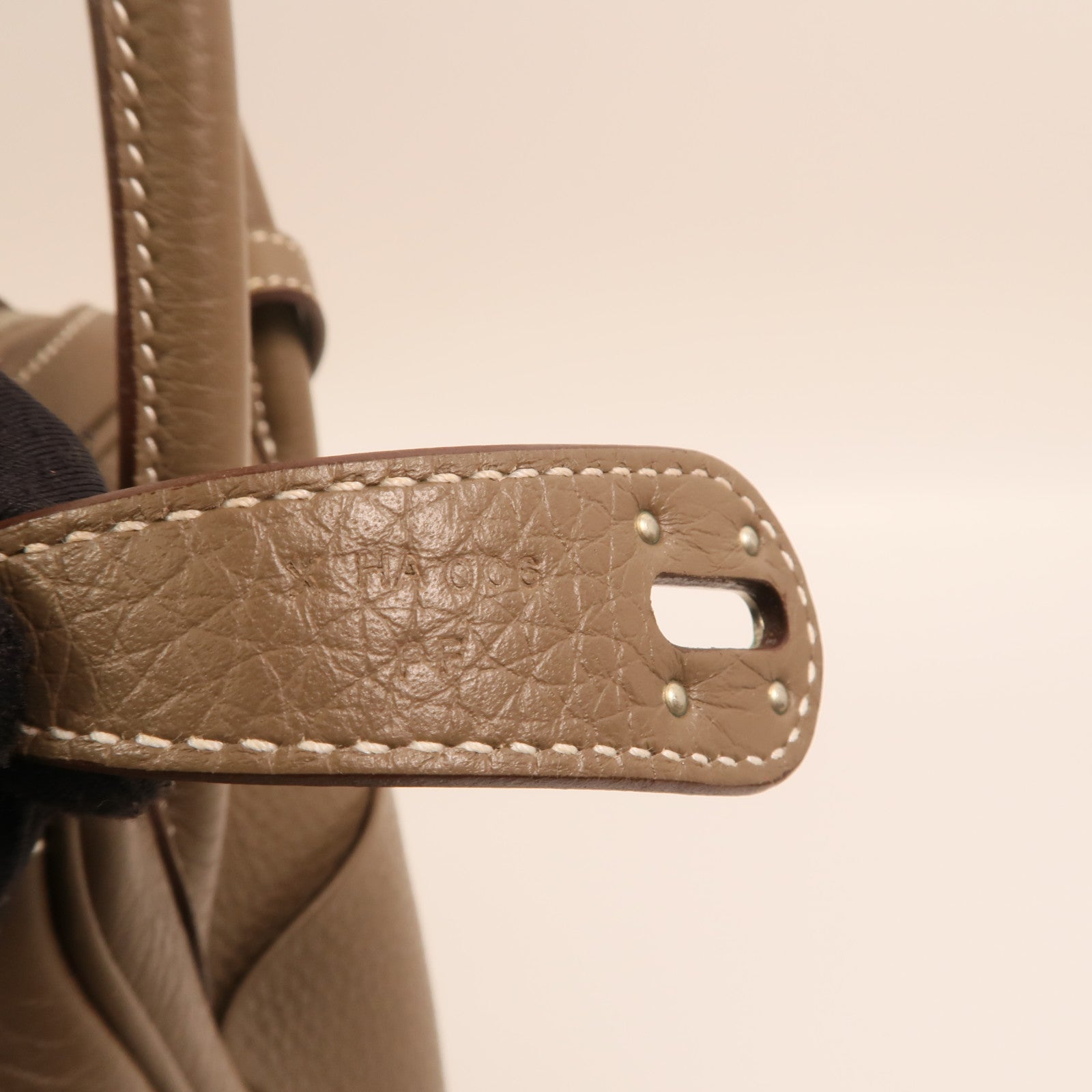 HERMES Clemence皮革Lindy 26銀扣手挽肩背兩用袋Etoupe