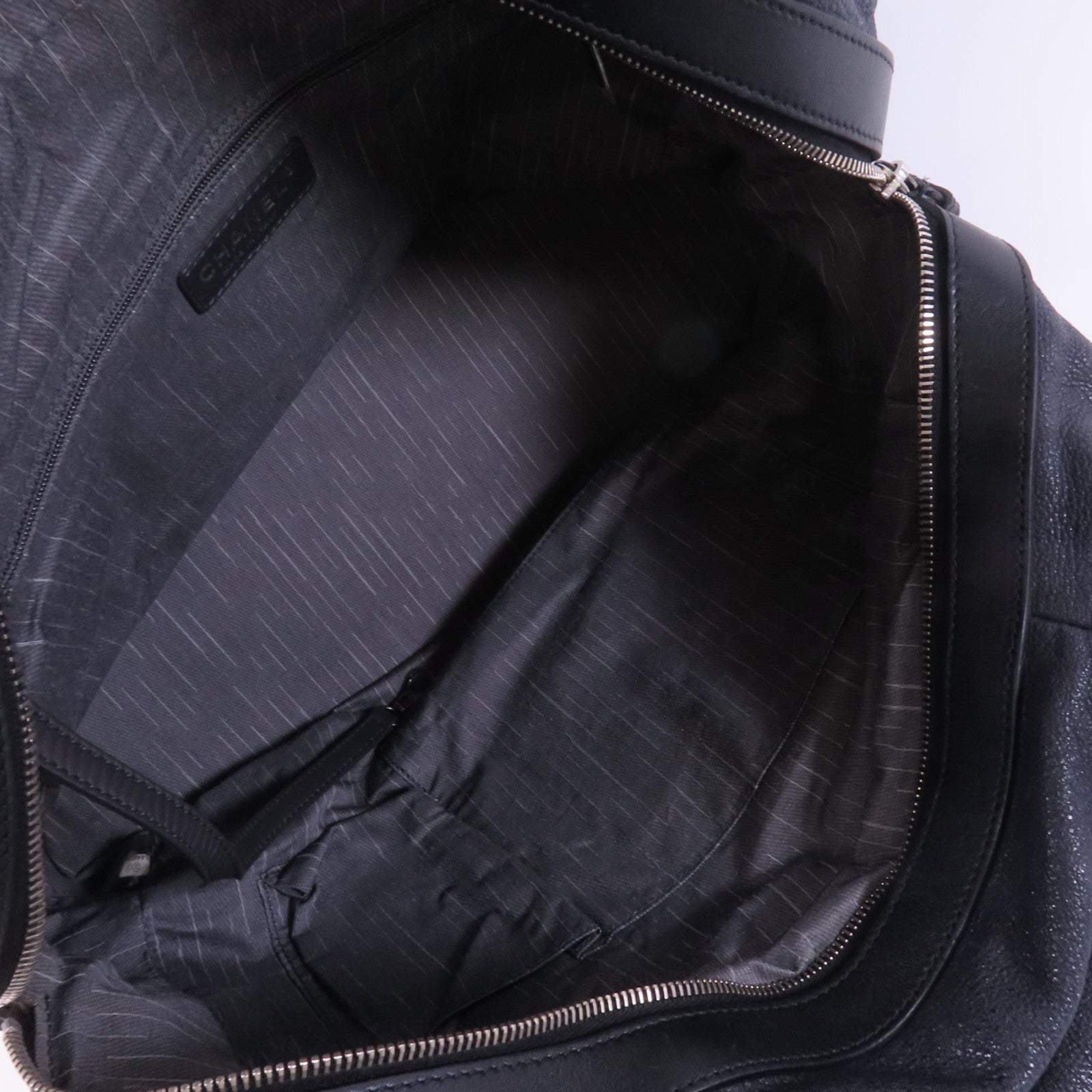 CHANEL 牛皮皮革Shoulder Bag銀扣肩背袋