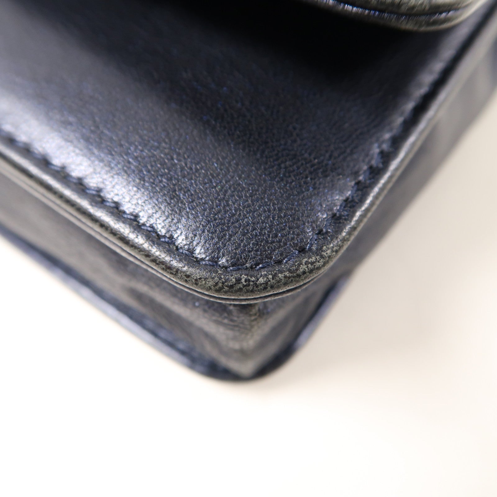 CHANEL 羊皮皮革WOC Wallet On Chain金扣鏈帶肩背袋深藍色/綠色