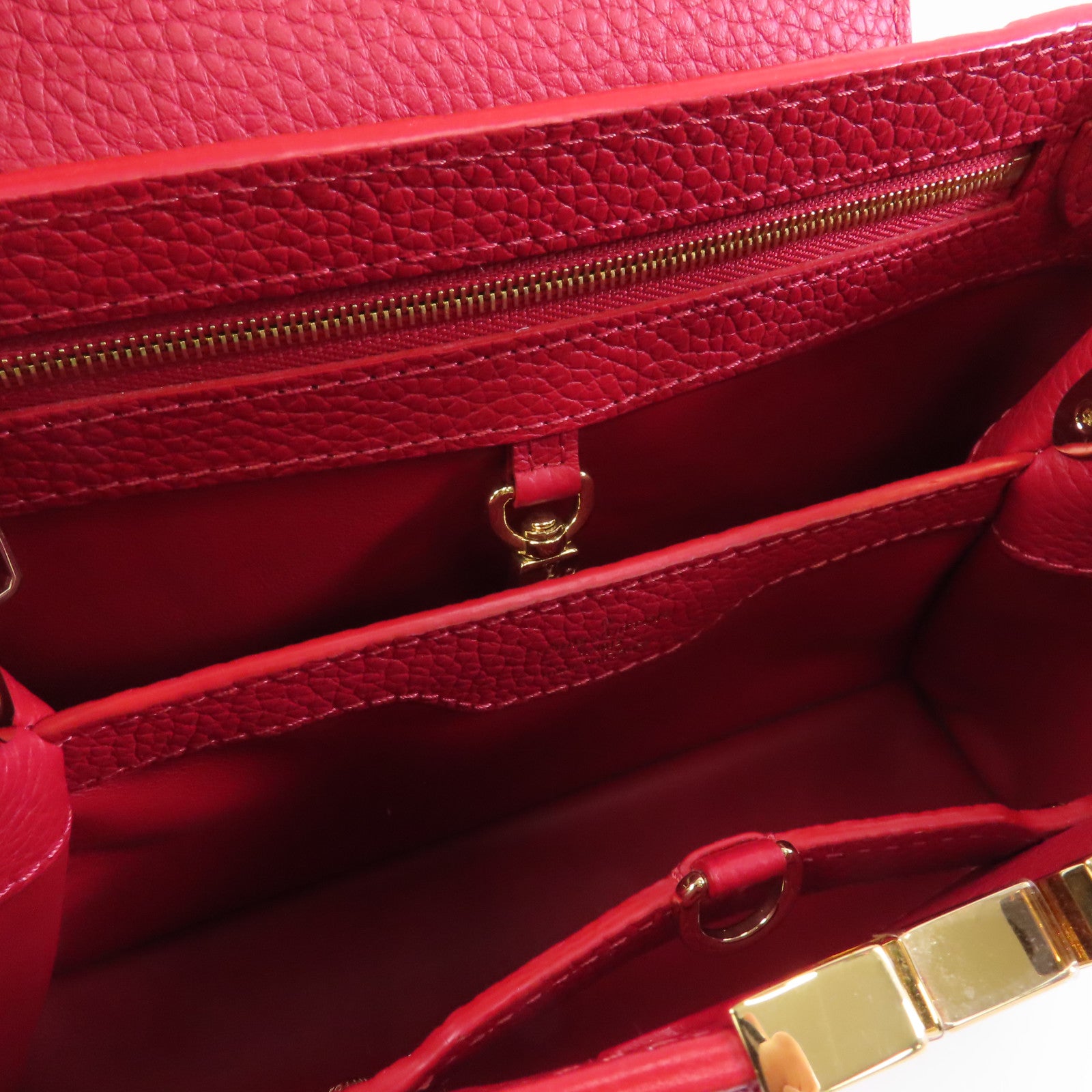 LOUIS VUITTON Taurillon Capucines BB金扣手挽肩背兩用袋紅色