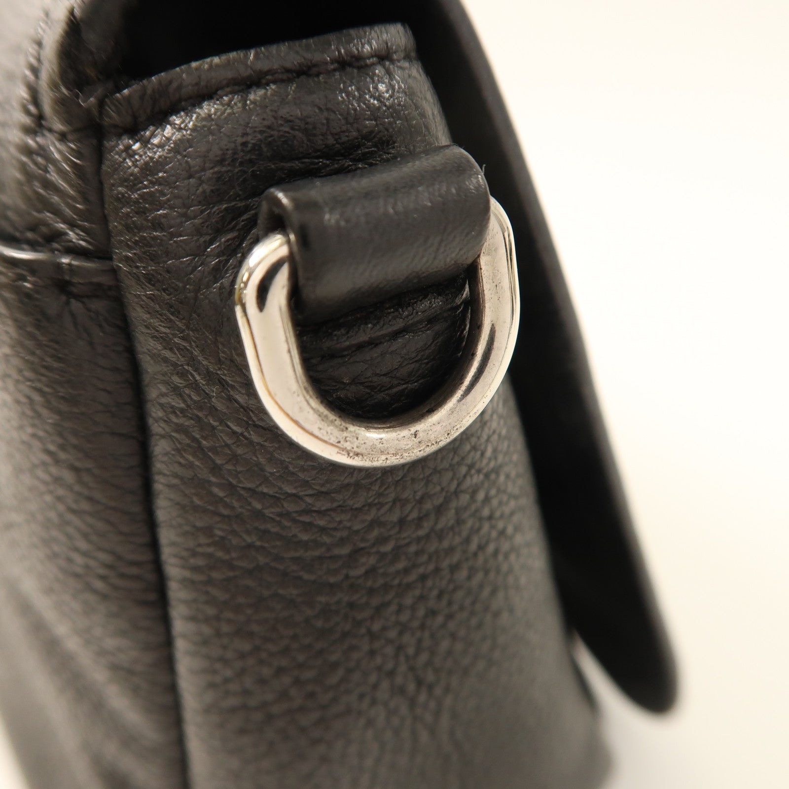 PRADA 牛皮皮革Shoulder Bag銀扣肩背袋