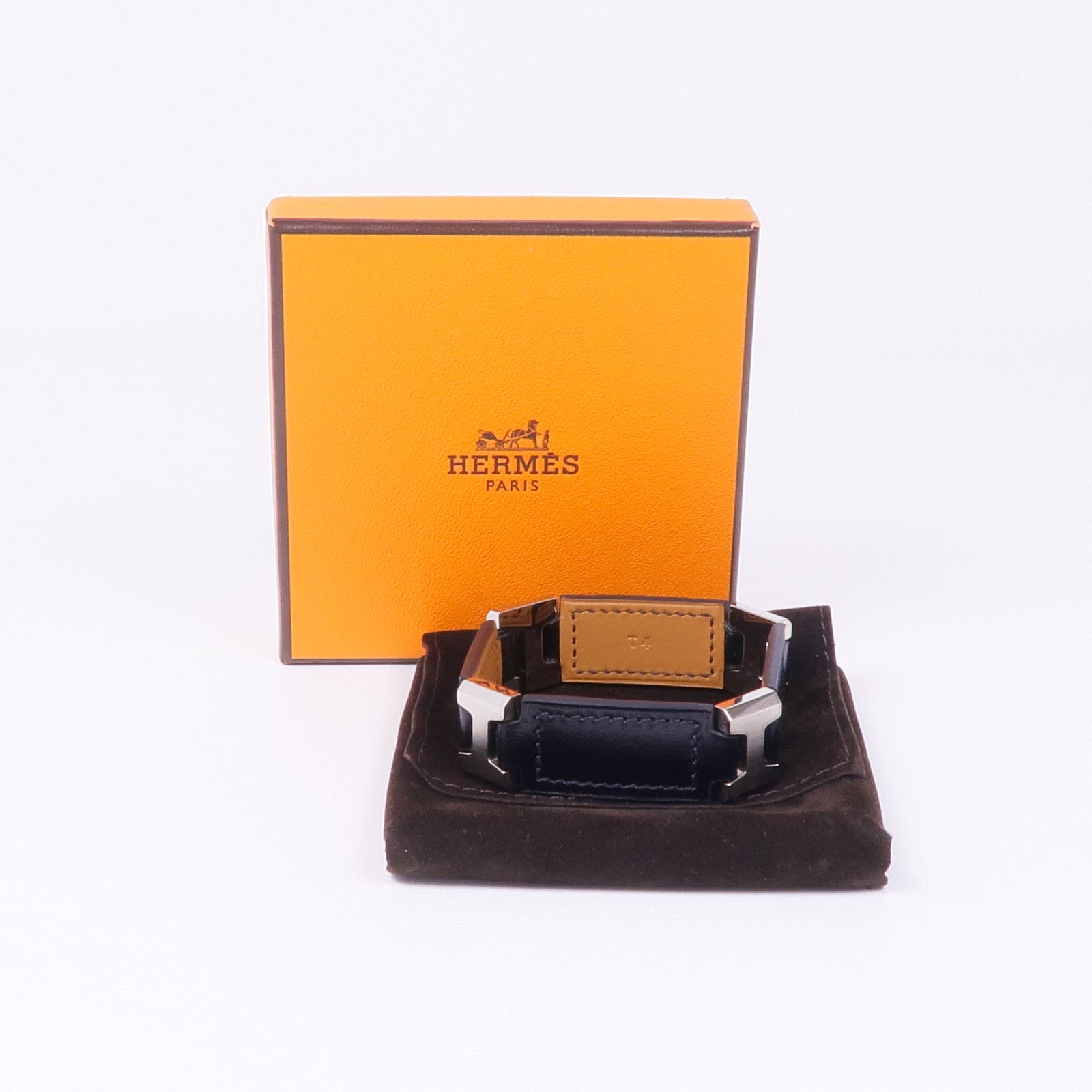 HERMES 皮革Bracelet銀扣手帶Noir