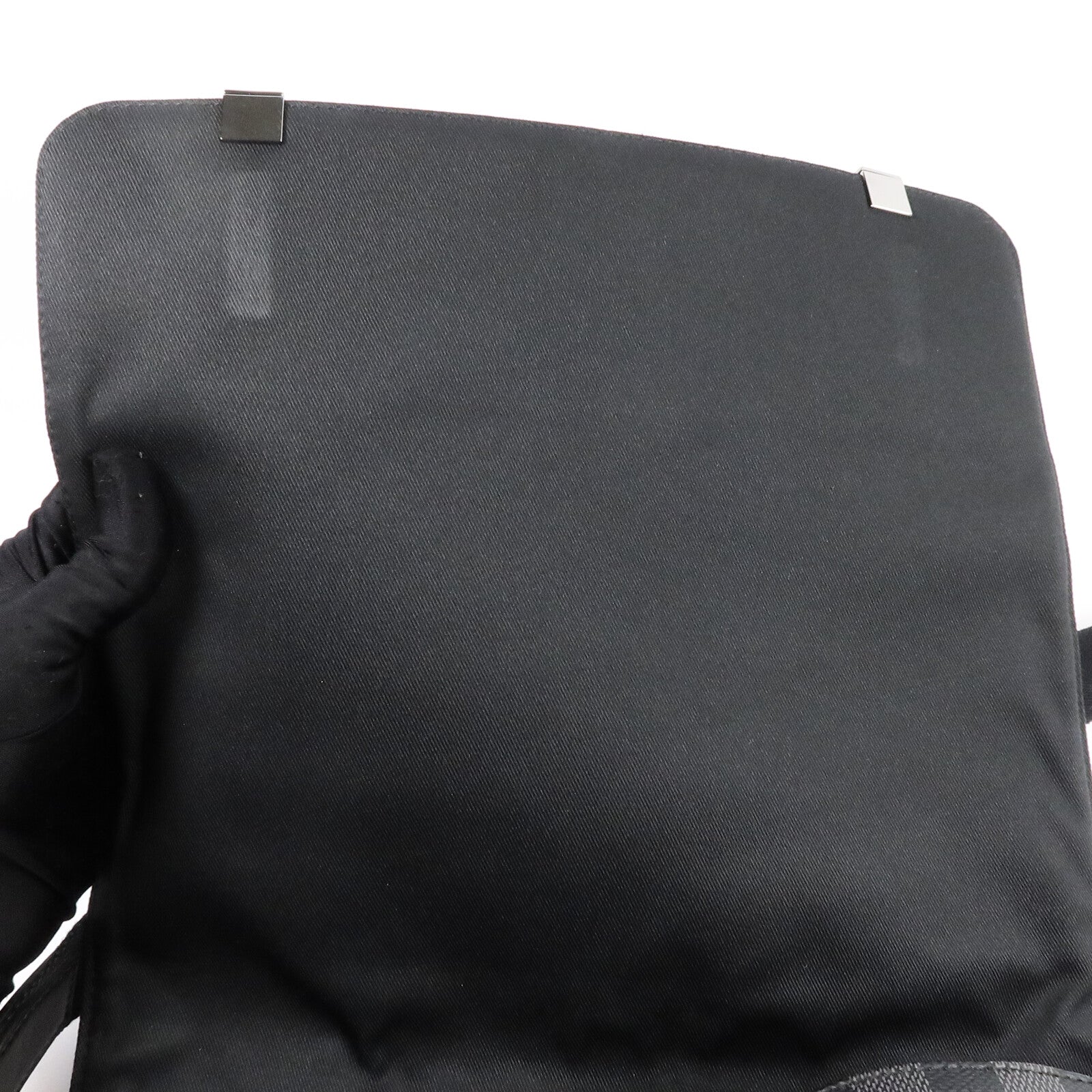 LOUIS VUITTON Damier Graphite District MM肩背袋