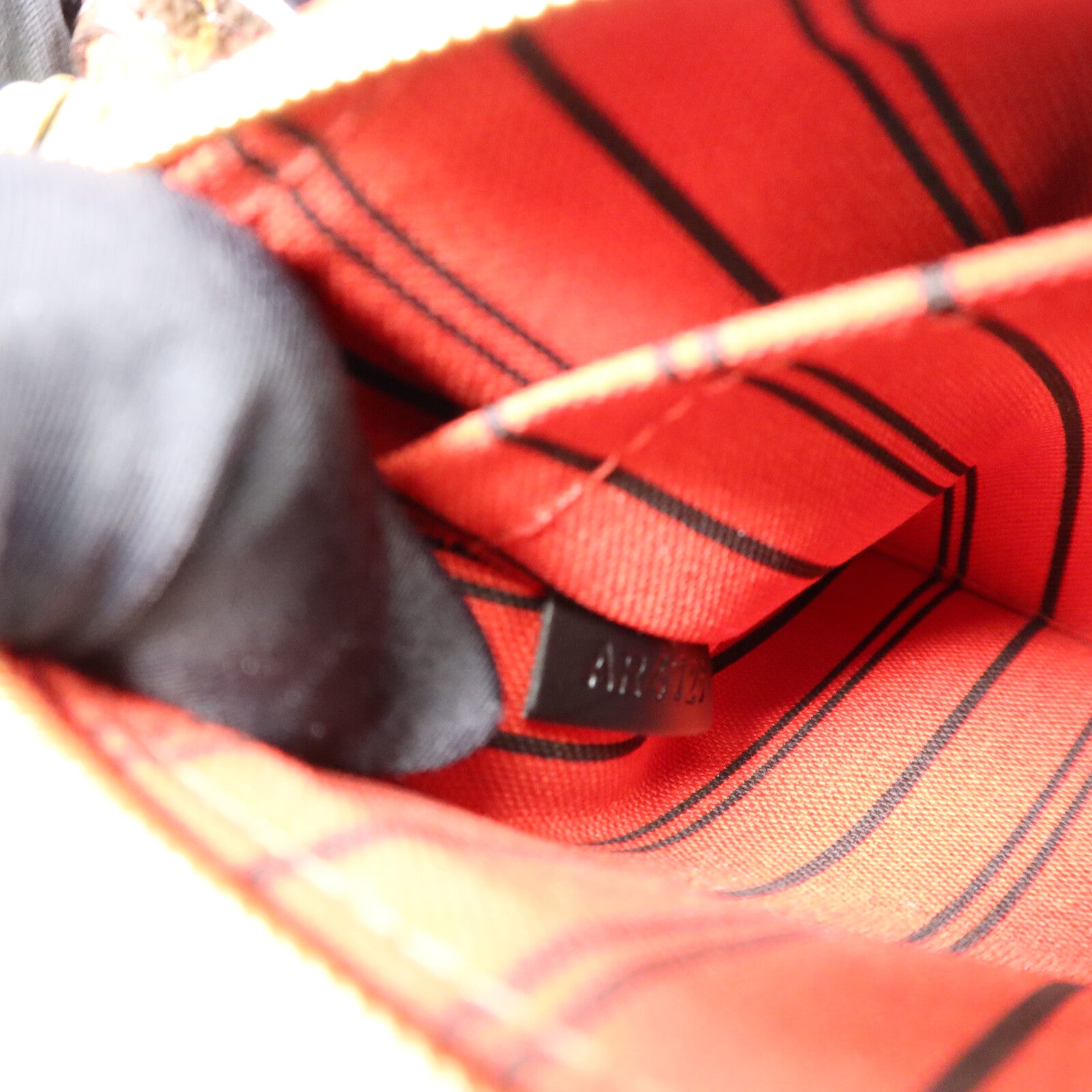 LOUIS VUITTON Monogram World Tour Neverfull MM手挽袋