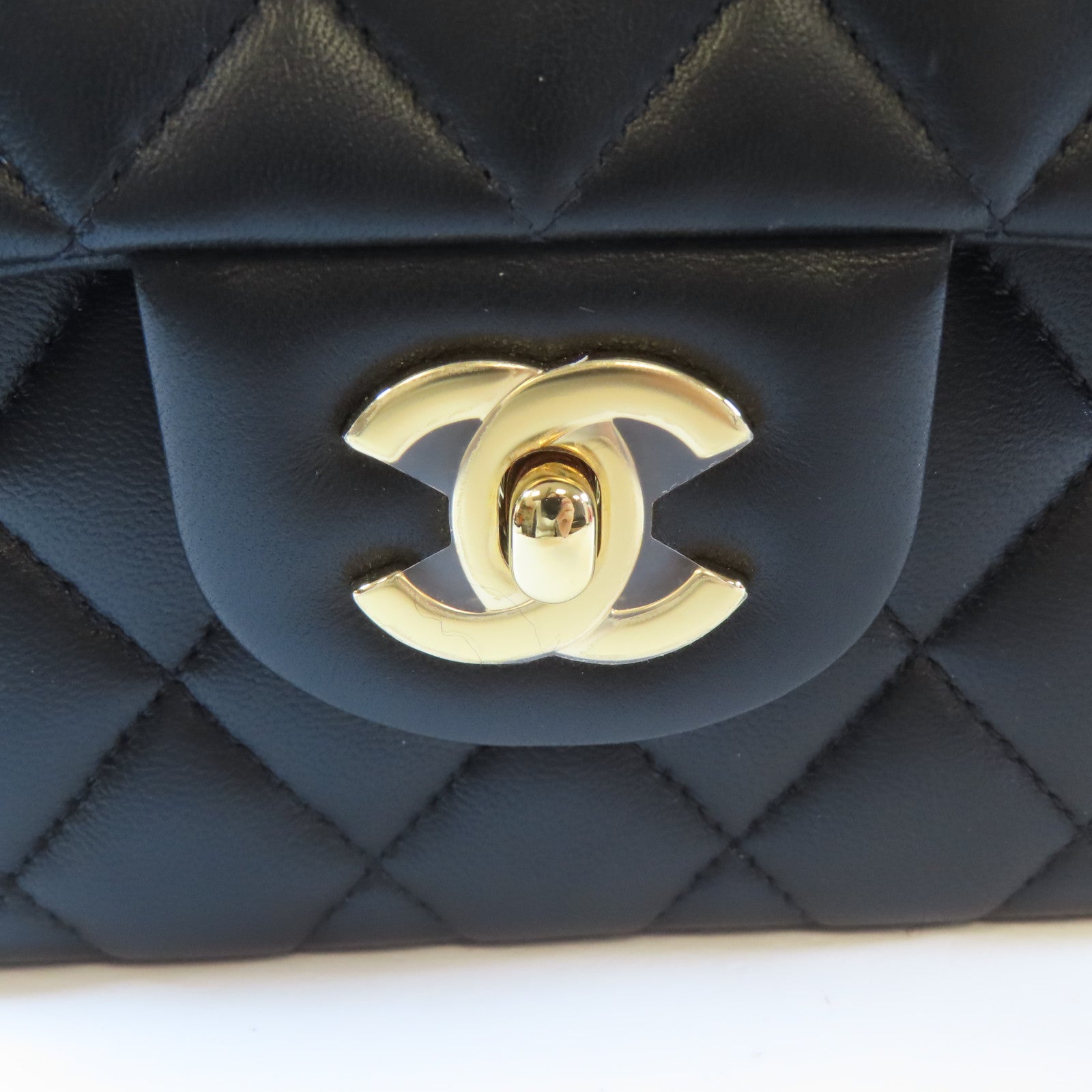 CHANEL 【激減優惠】菱格羊皮皮革Classic Flap 23cm金扣鏈帶肩背袋黑色