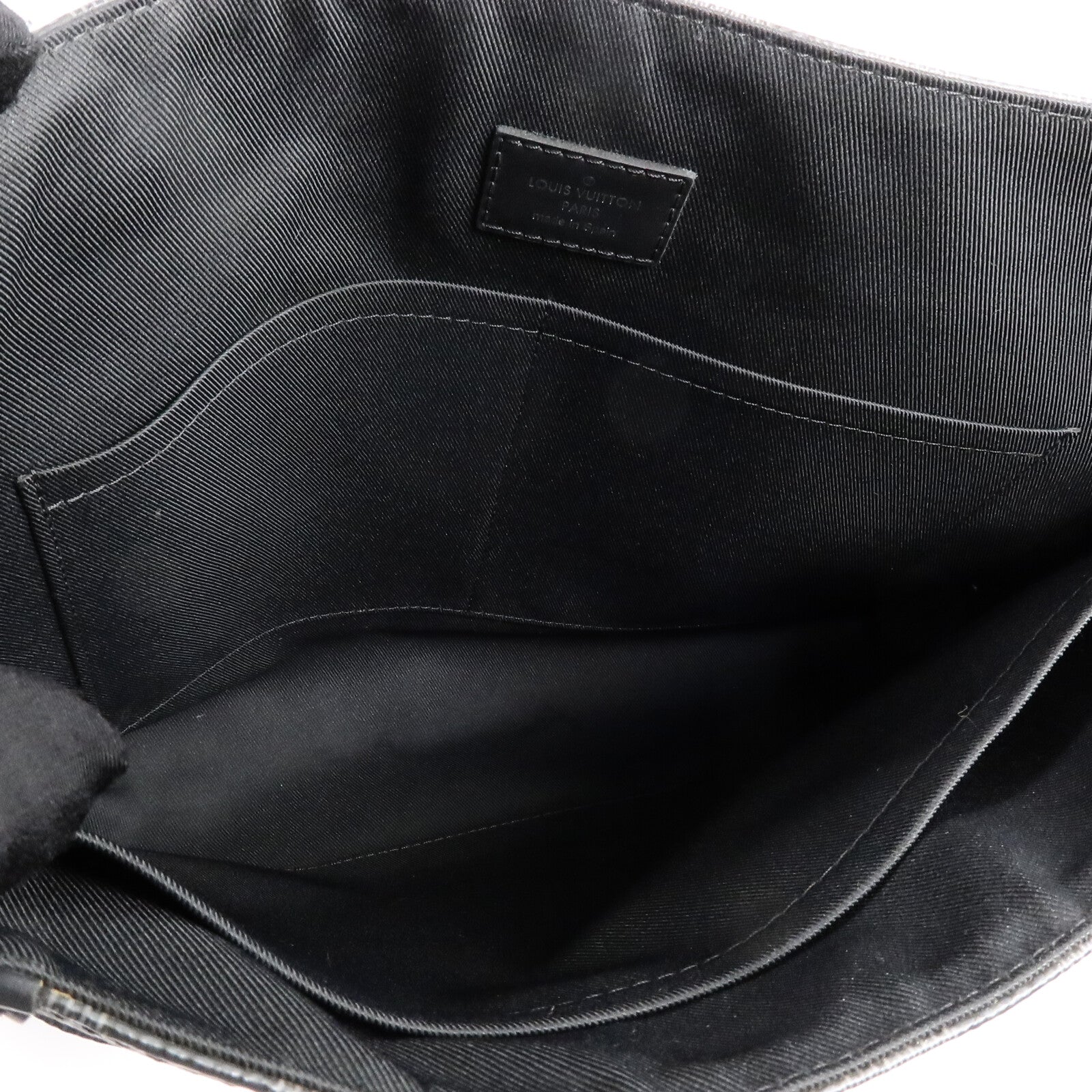 LOUIS VUITTON Damier Graphite District MM肩背袋
