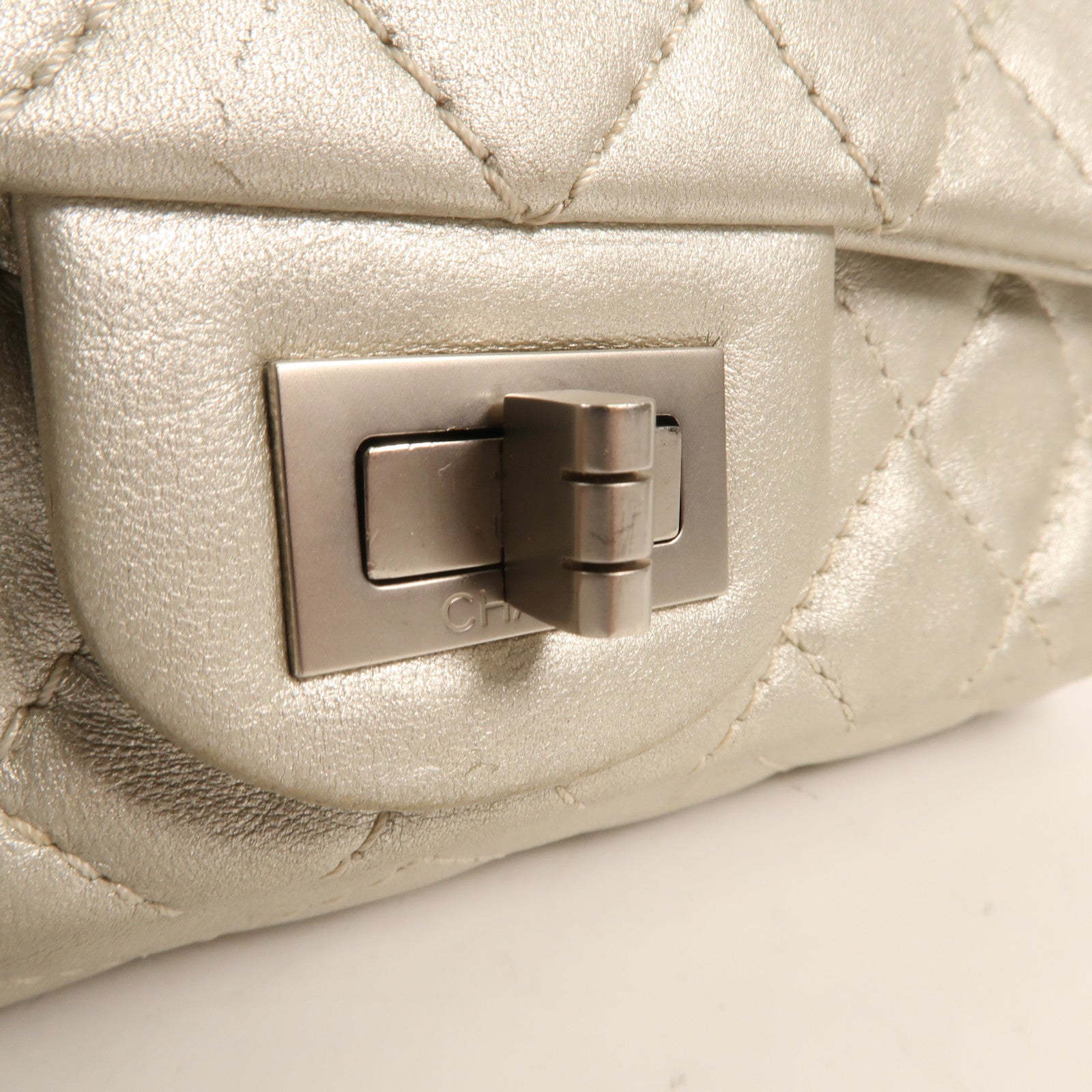 CHANEL 牛皮皮革2.55銀扣鏈帶肩背袋