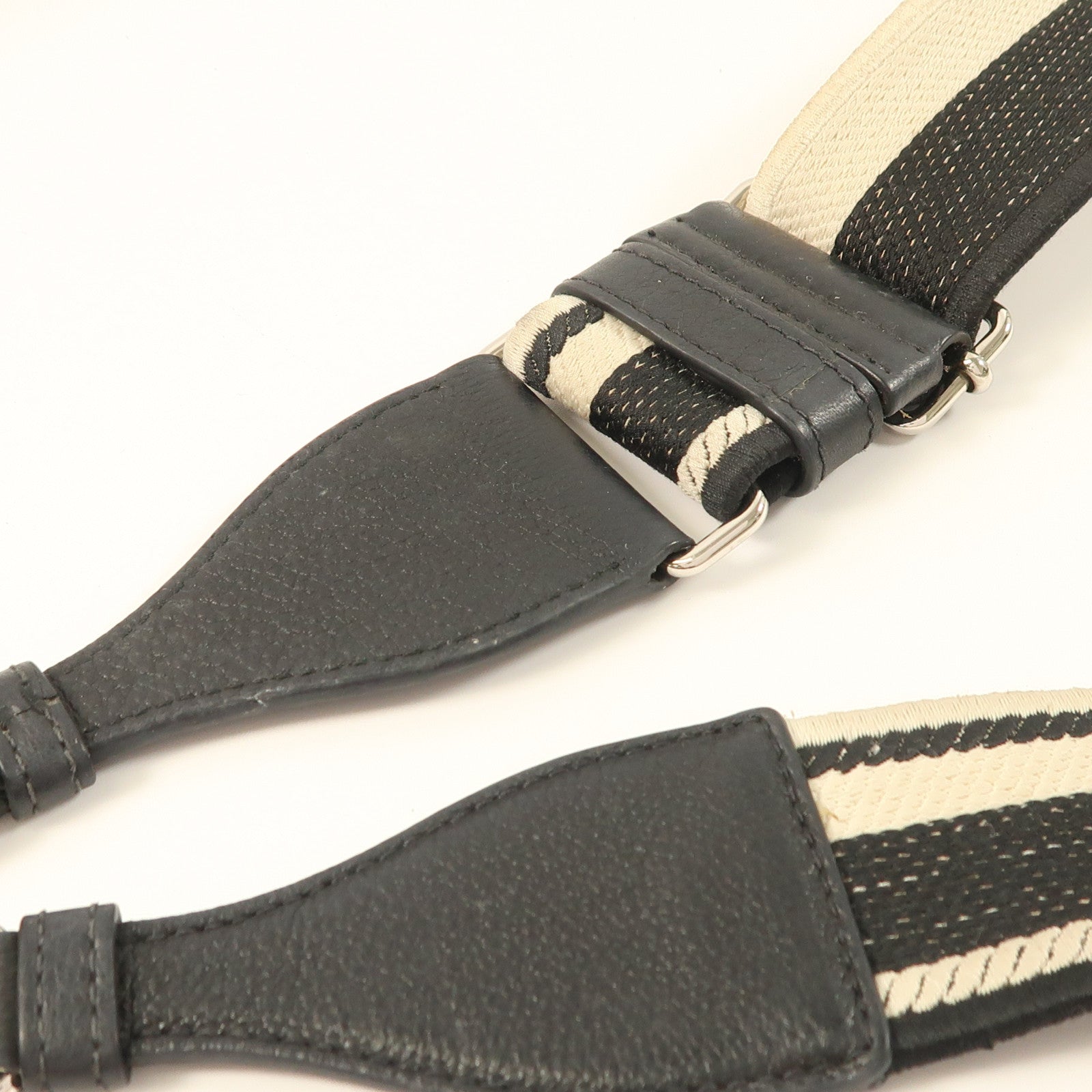 PRADA 牛皮皮革Shoulder Bag銀扣肩背袋