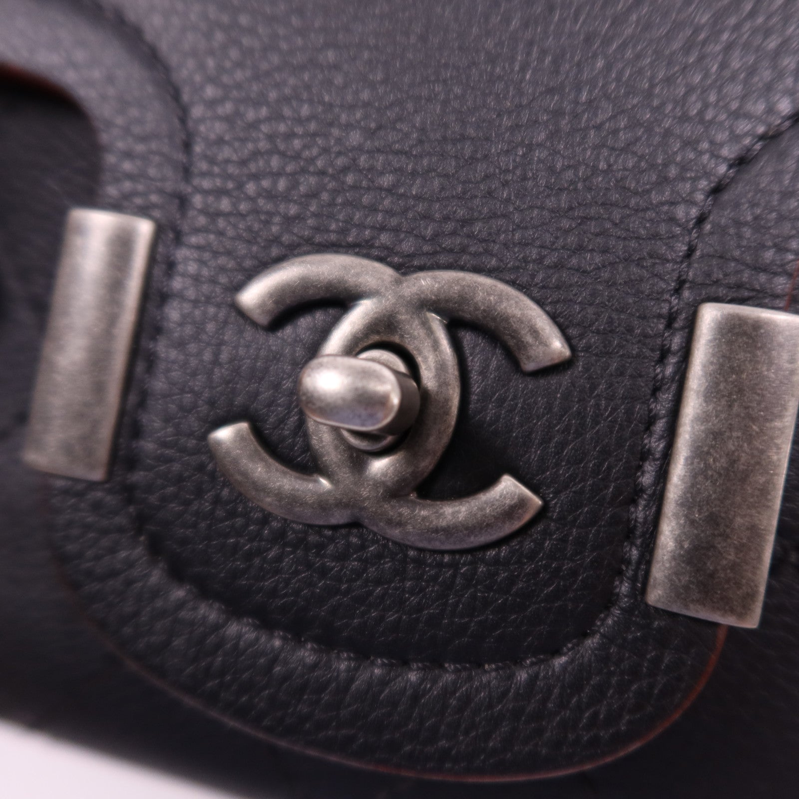 CHANEL 牛皮皮革Chain Shoulder Bag銀扣鏈帶肩背袋