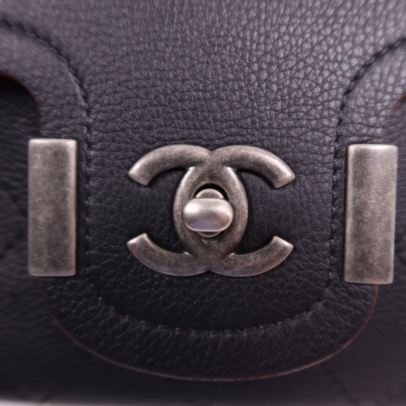 CHANEL 牛皮皮革Chain Shoulder Bag銀扣鏈帶肩背袋