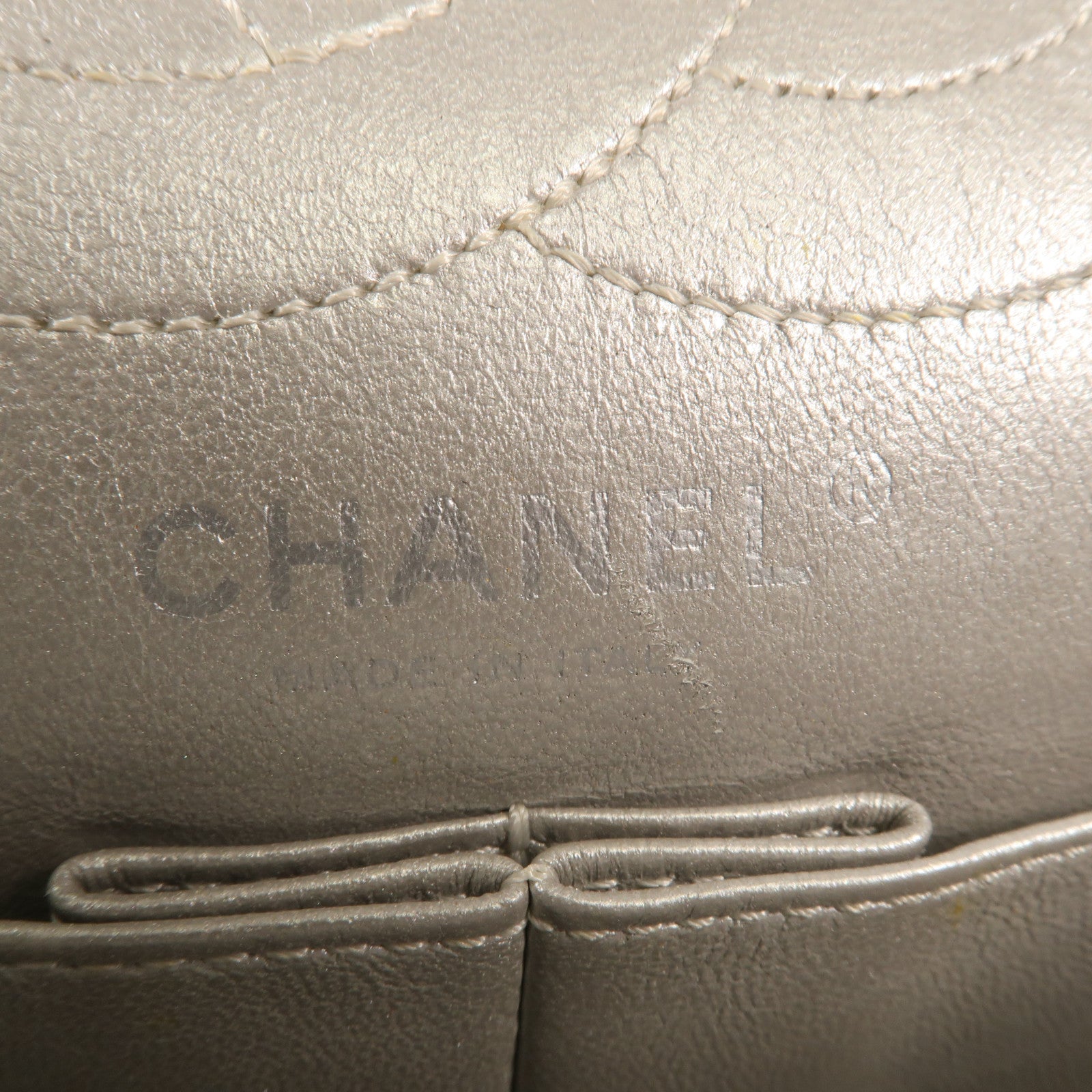 CHANEL 【激減優惠】牛皮皮革2.55銀扣鏈帶肩背袋