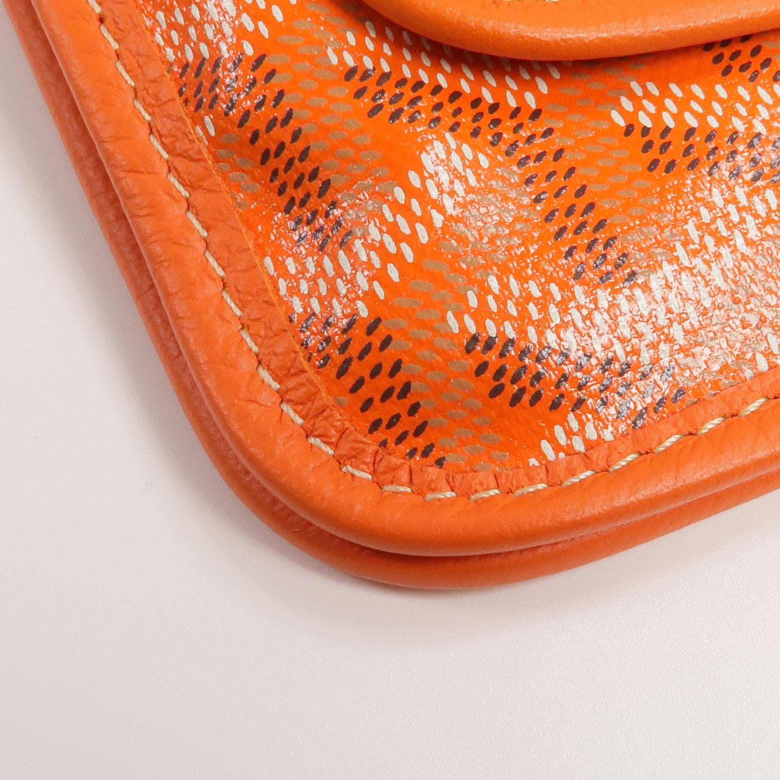 GOYARD 塗層帆布Plumet銀扣肩背袋