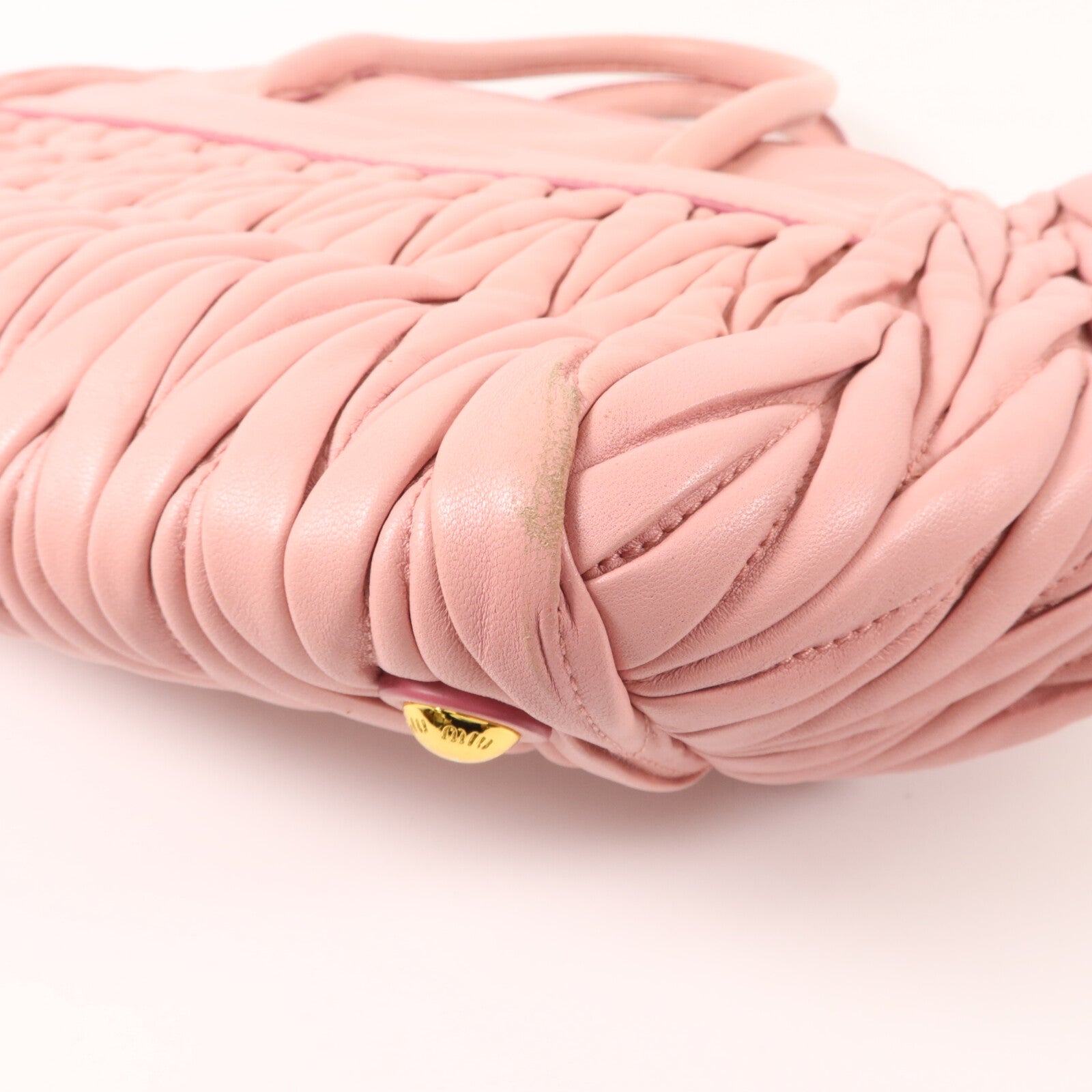 Miu Miu 羊皮皮革Matelasse Napa手挽袋
