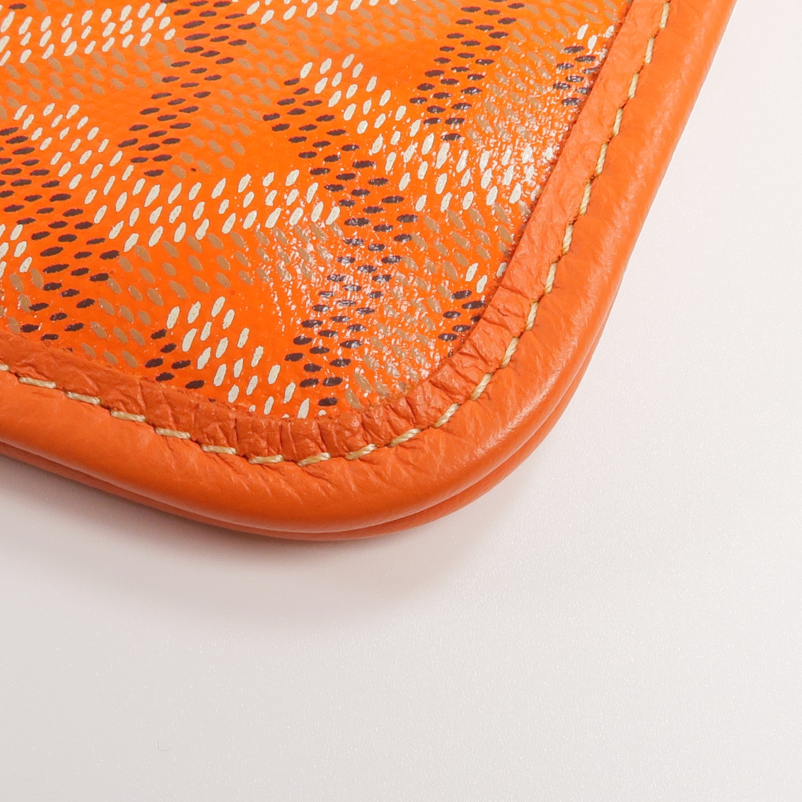 GOYARD 塗層帆布Plumet銀扣肩背袋