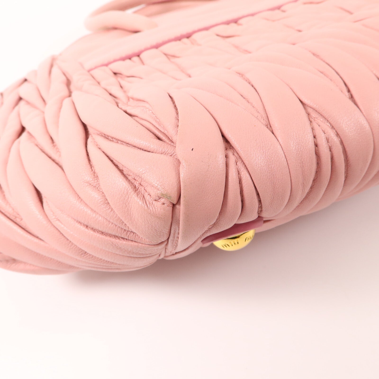 Miu Miu 羊皮皮革Matelasse Napa手挽袋