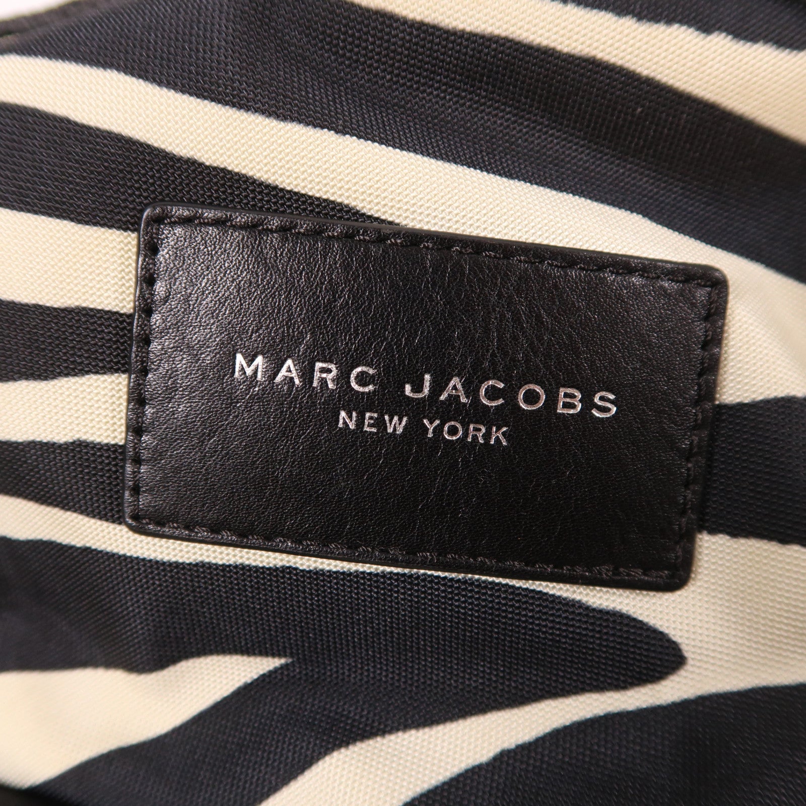 MARC JACOBS 尼龍Backpack銀扣背包