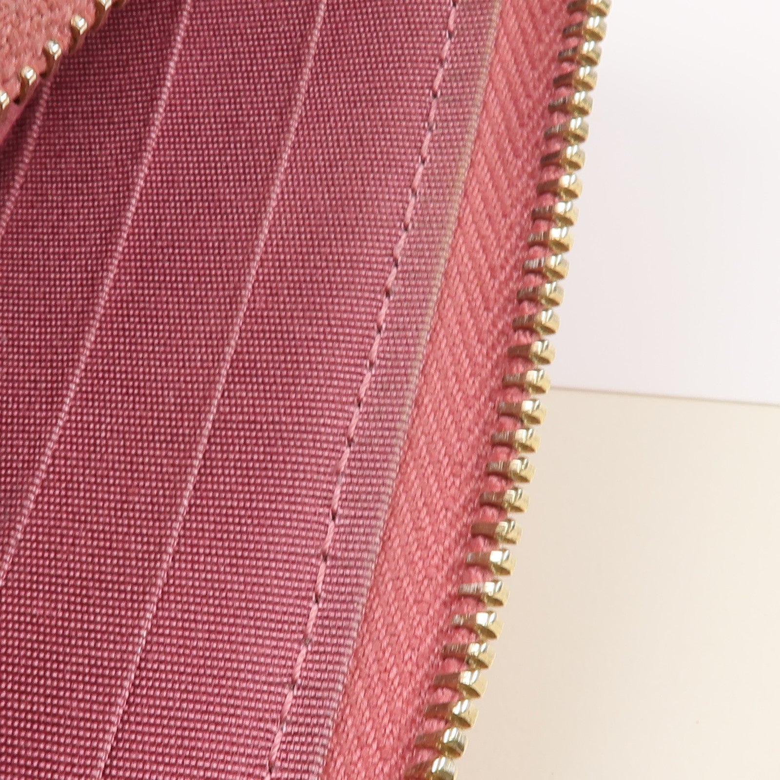 CHANEL 牛皮皮革Long Wallet金扣長錢包