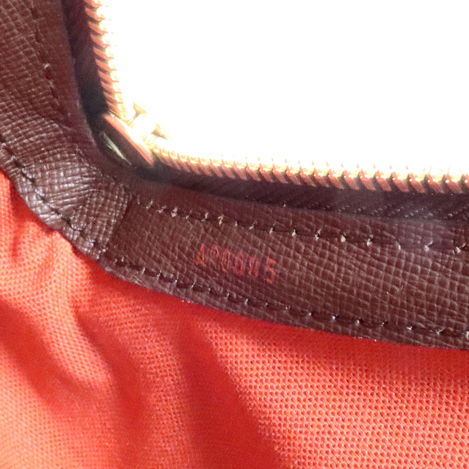 LOUIS VUITTON Damier Belem MM肩背袋