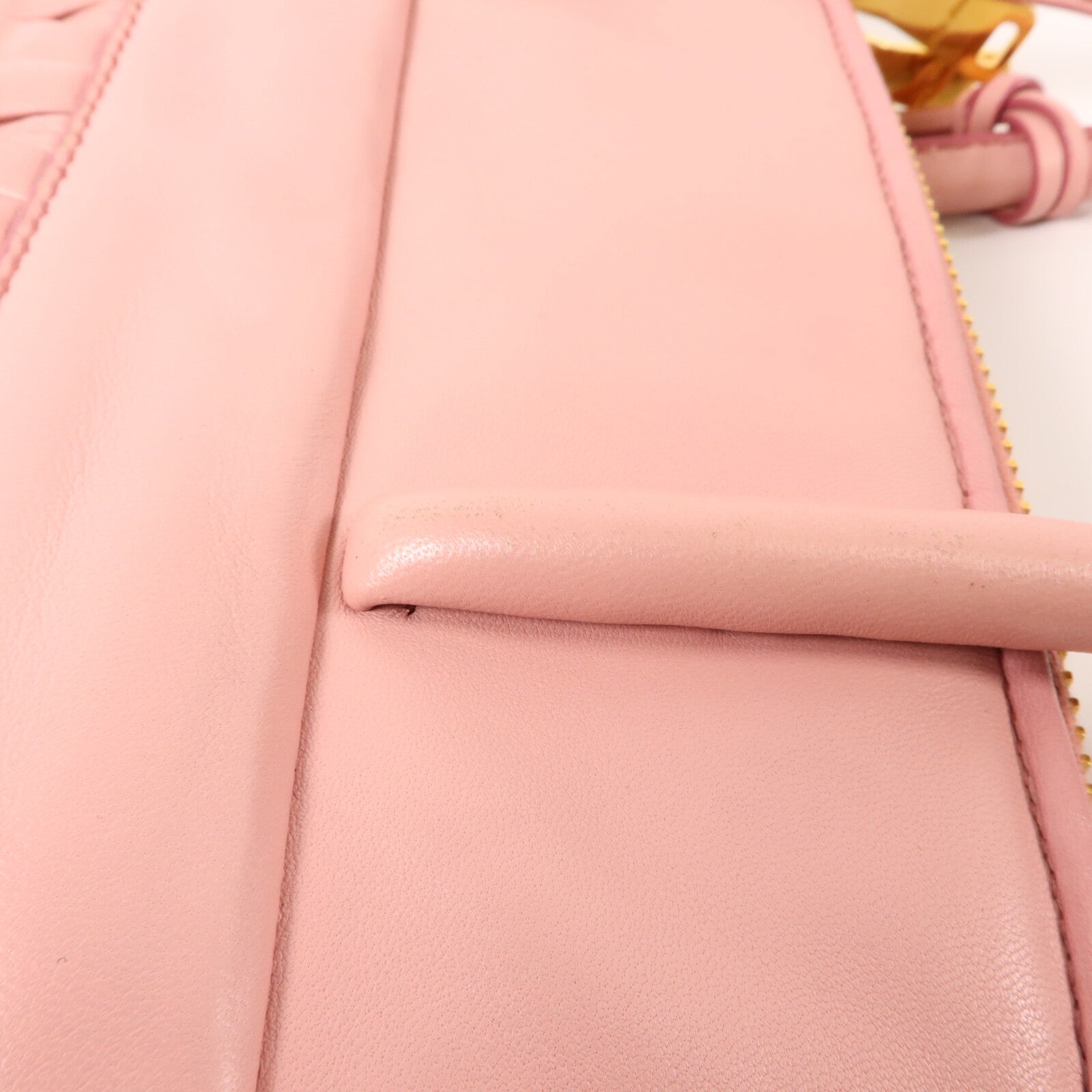 Miu Miu 羊皮皮革Matelasse Napa手挽袋