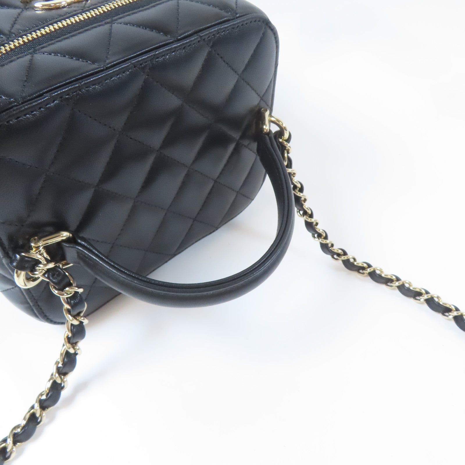 CHANEL 【激減優惠】菱格羊皮皮革Vanity Case金扣手挽肩背兩用袋黑色
