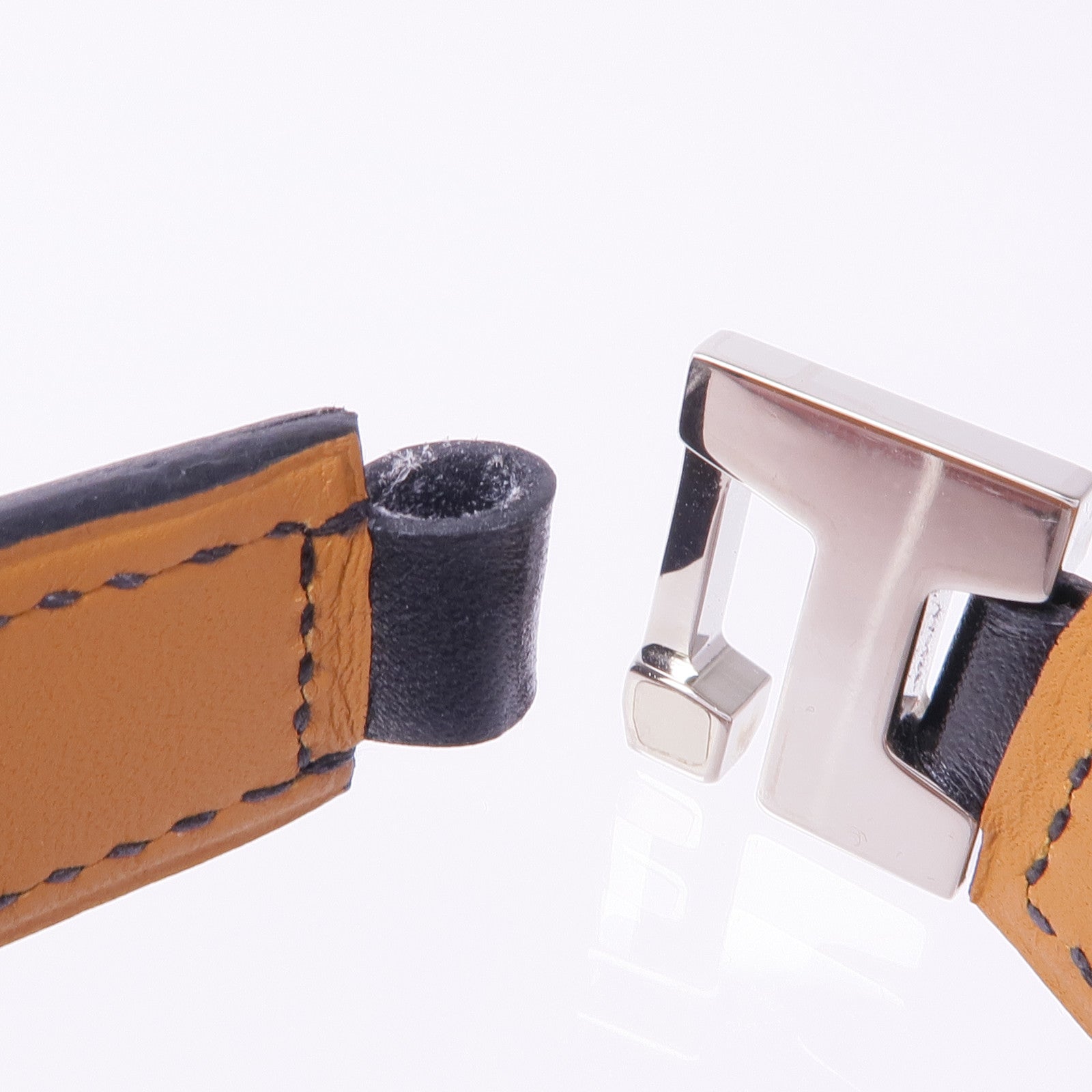 HERMES 皮革Bracelet銀扣手帶Noir