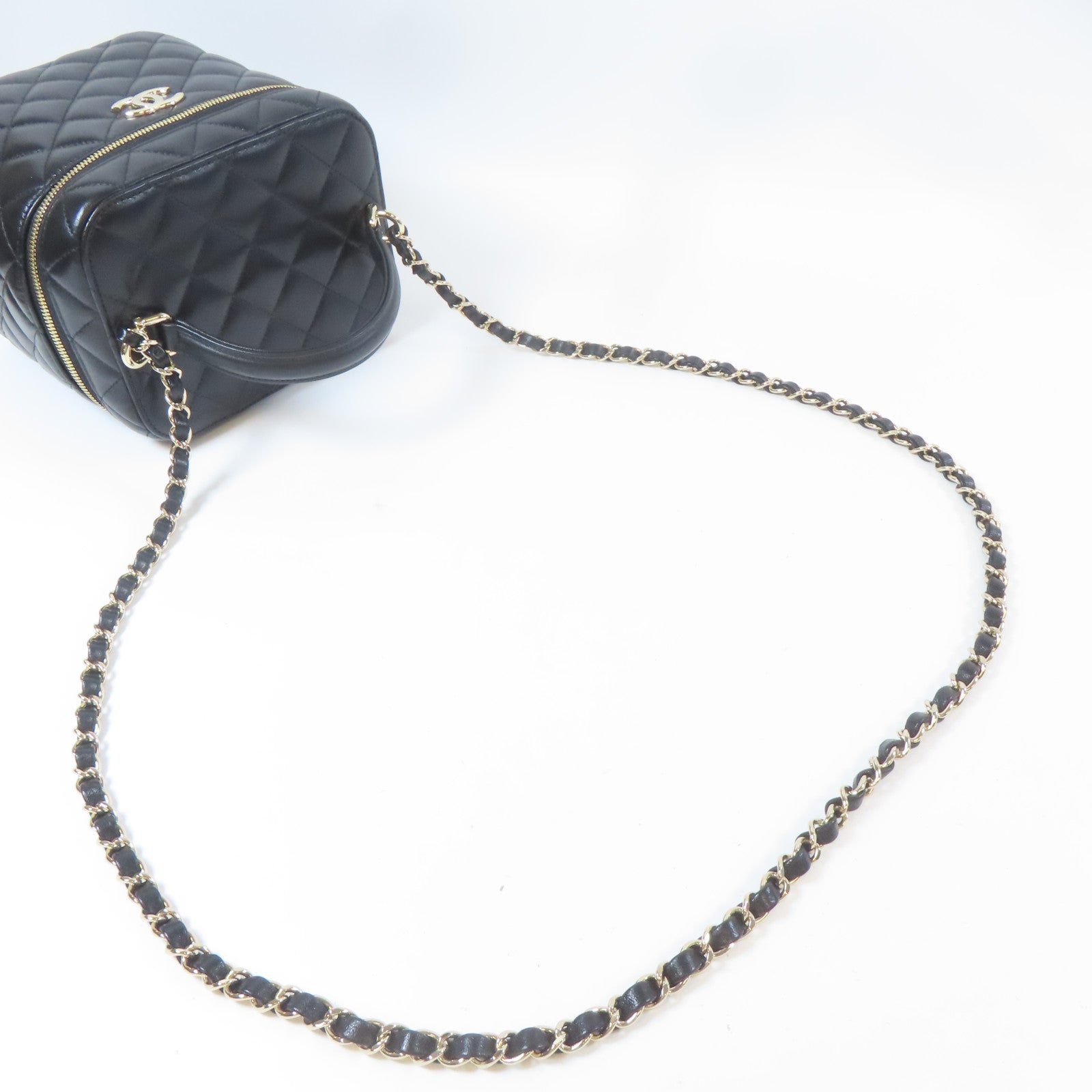 CHANEL 【激減優惠】菱格羊皮皮革Vanity Case金扣手挽肩背兩用袋黑色