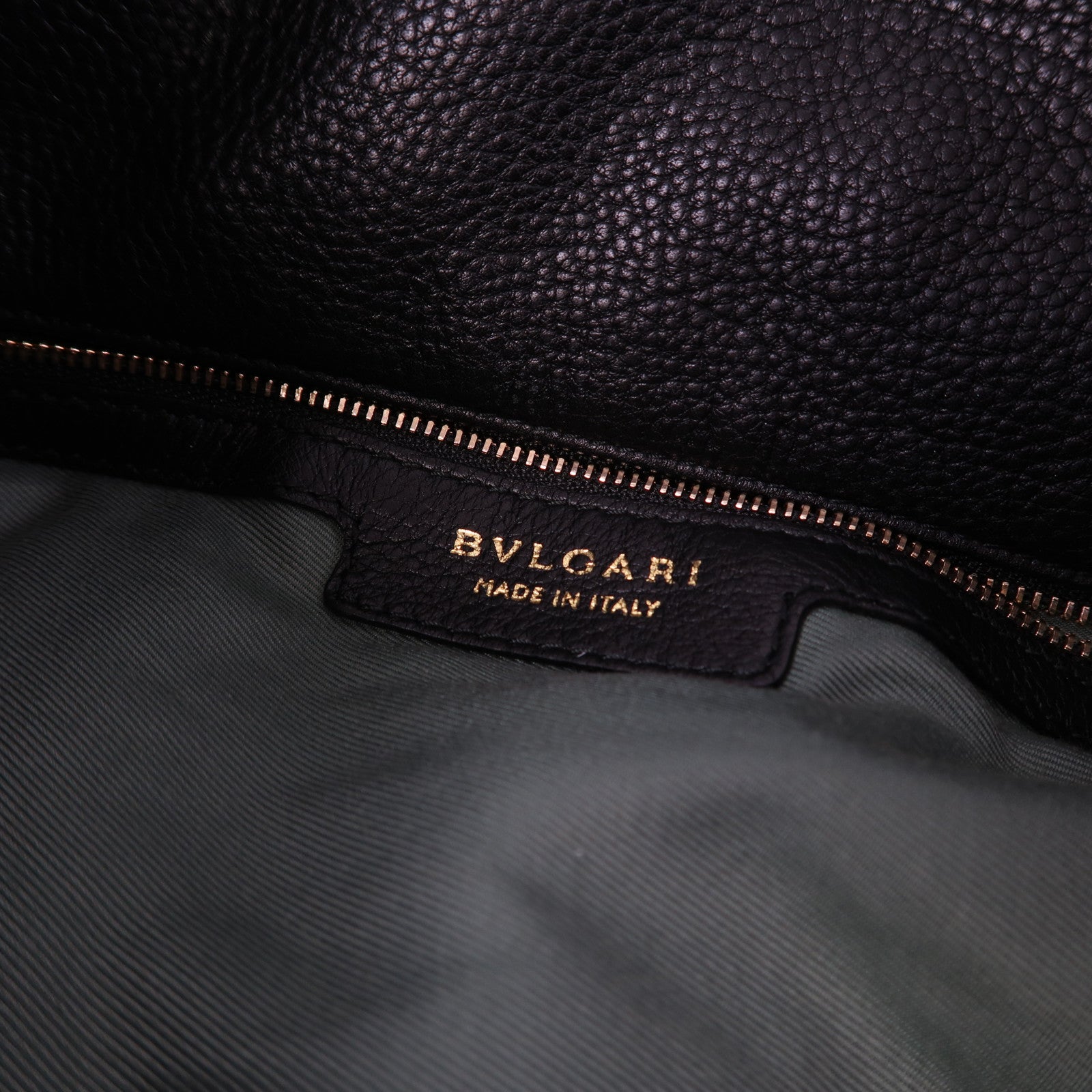 BVLGARI (PRICE DOWN) GHW Monete 2 Way Shoulder Bag Leather Black