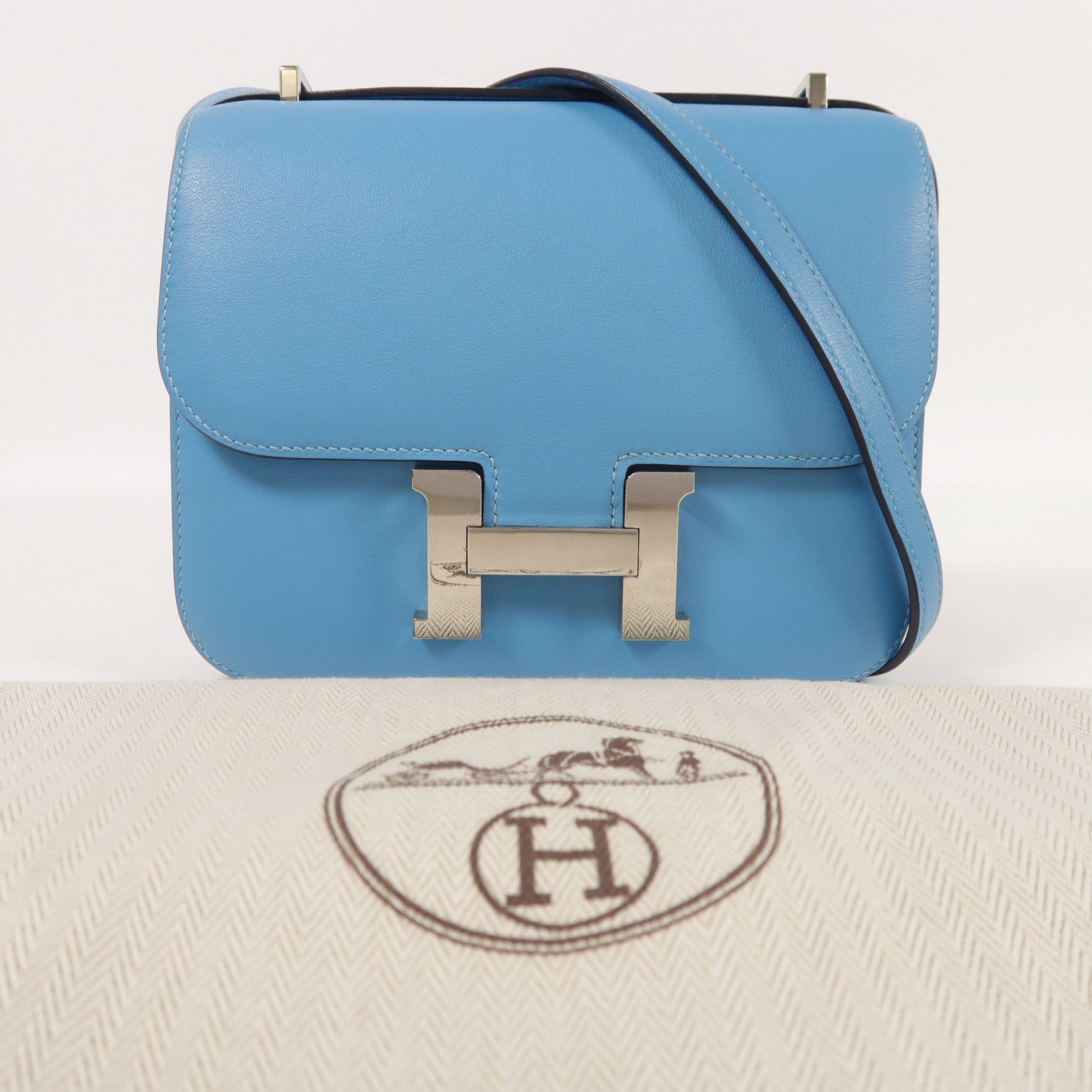 HERMES Swift皮革Constance Mini銀扣肩背袋Bleu du Nord