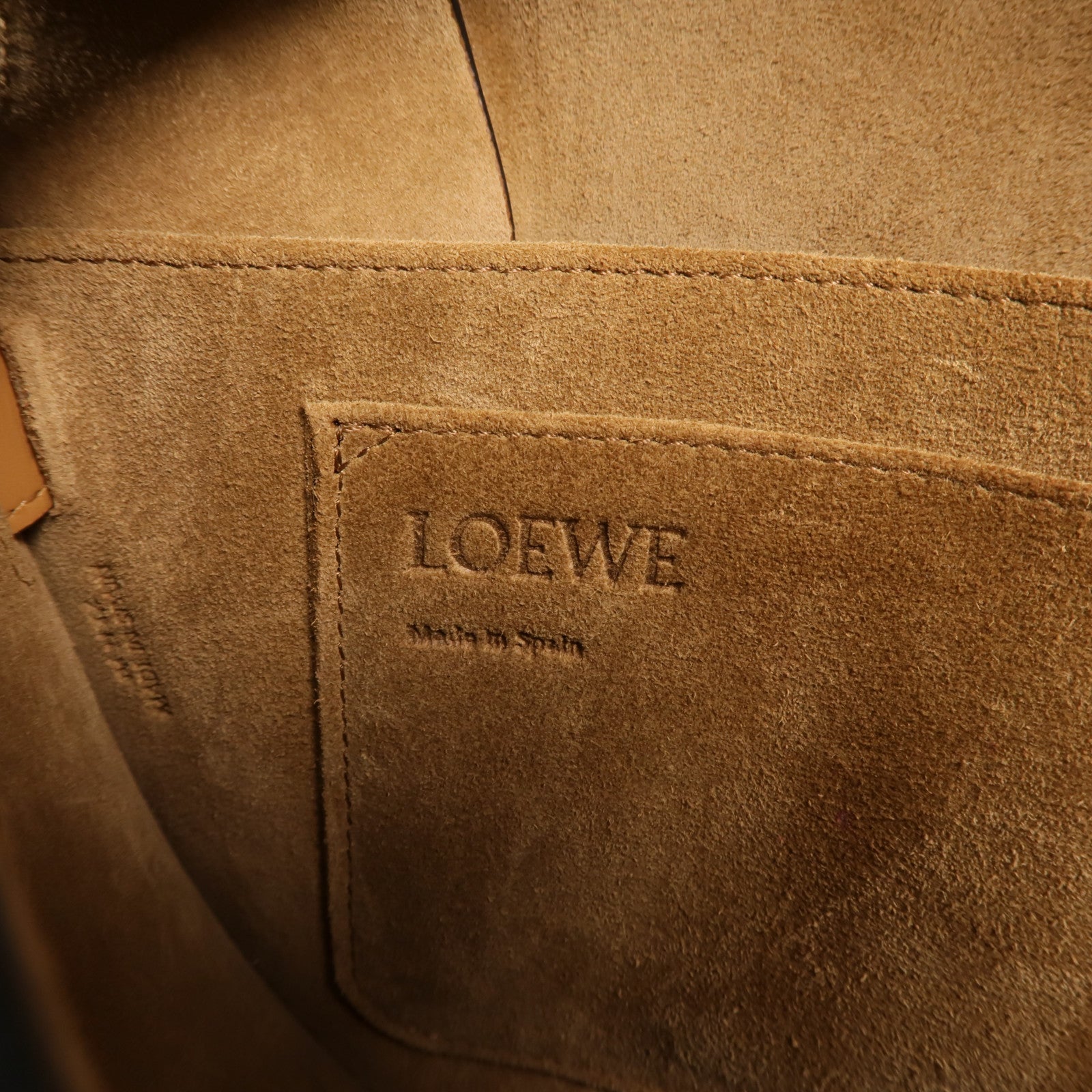 LOEWE 牛皮皮革Gate Small金扣肩背袋